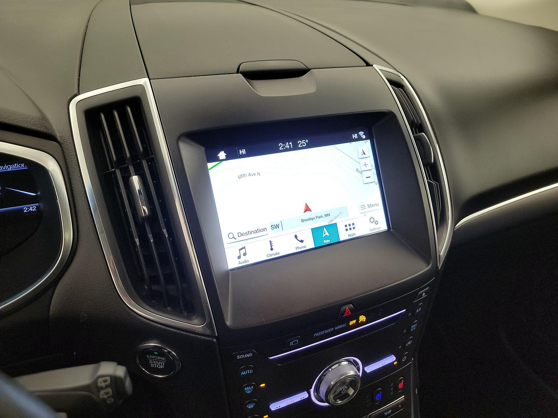 Thumbnail: 2019 Ford Edge - 14