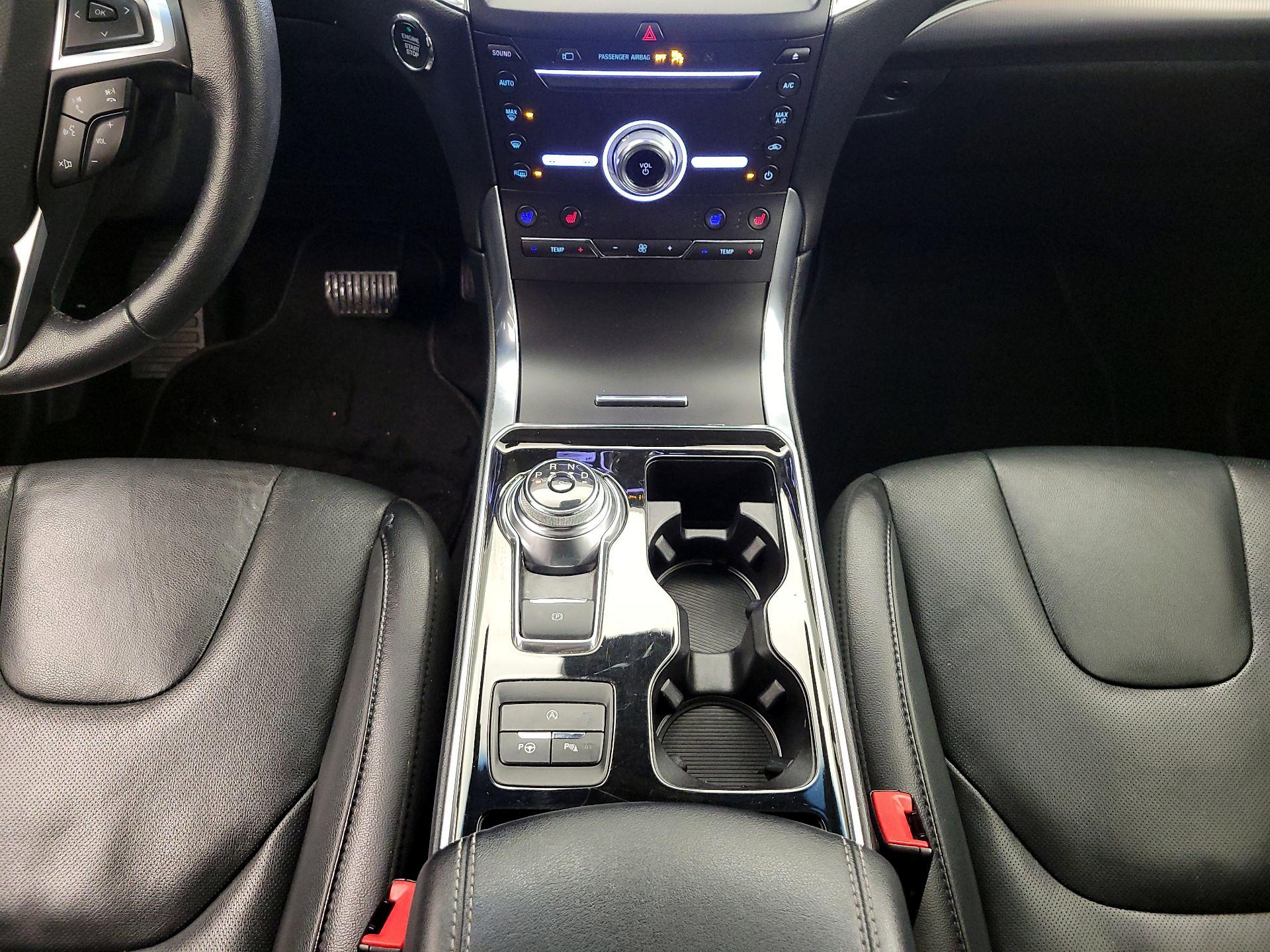 Thumbnail: 2019 Ford Edge - 18