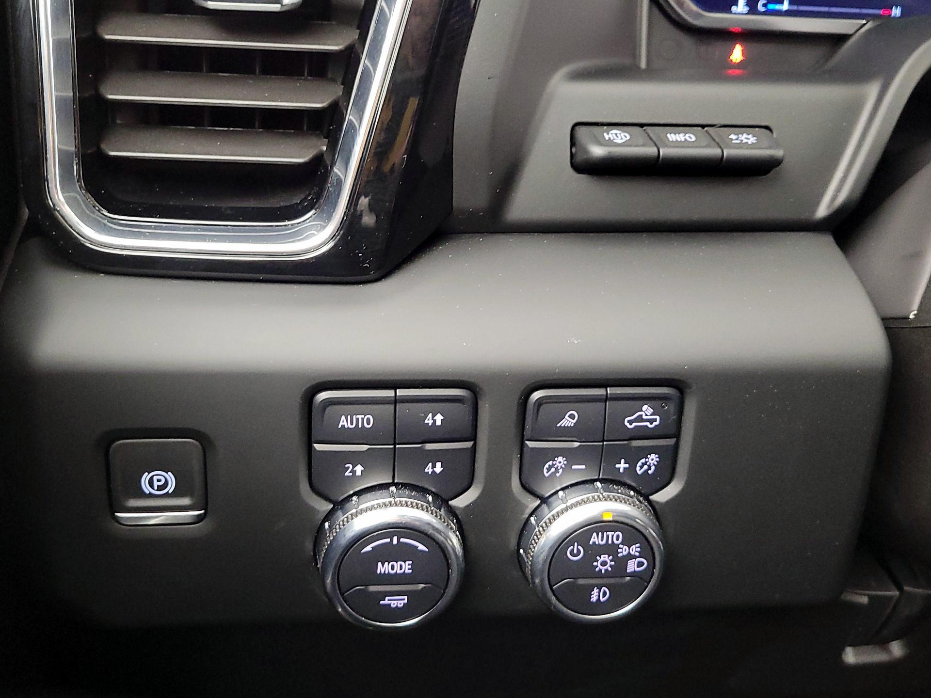 Thumbnail: 2025 GMC Sierra 3500 - 13