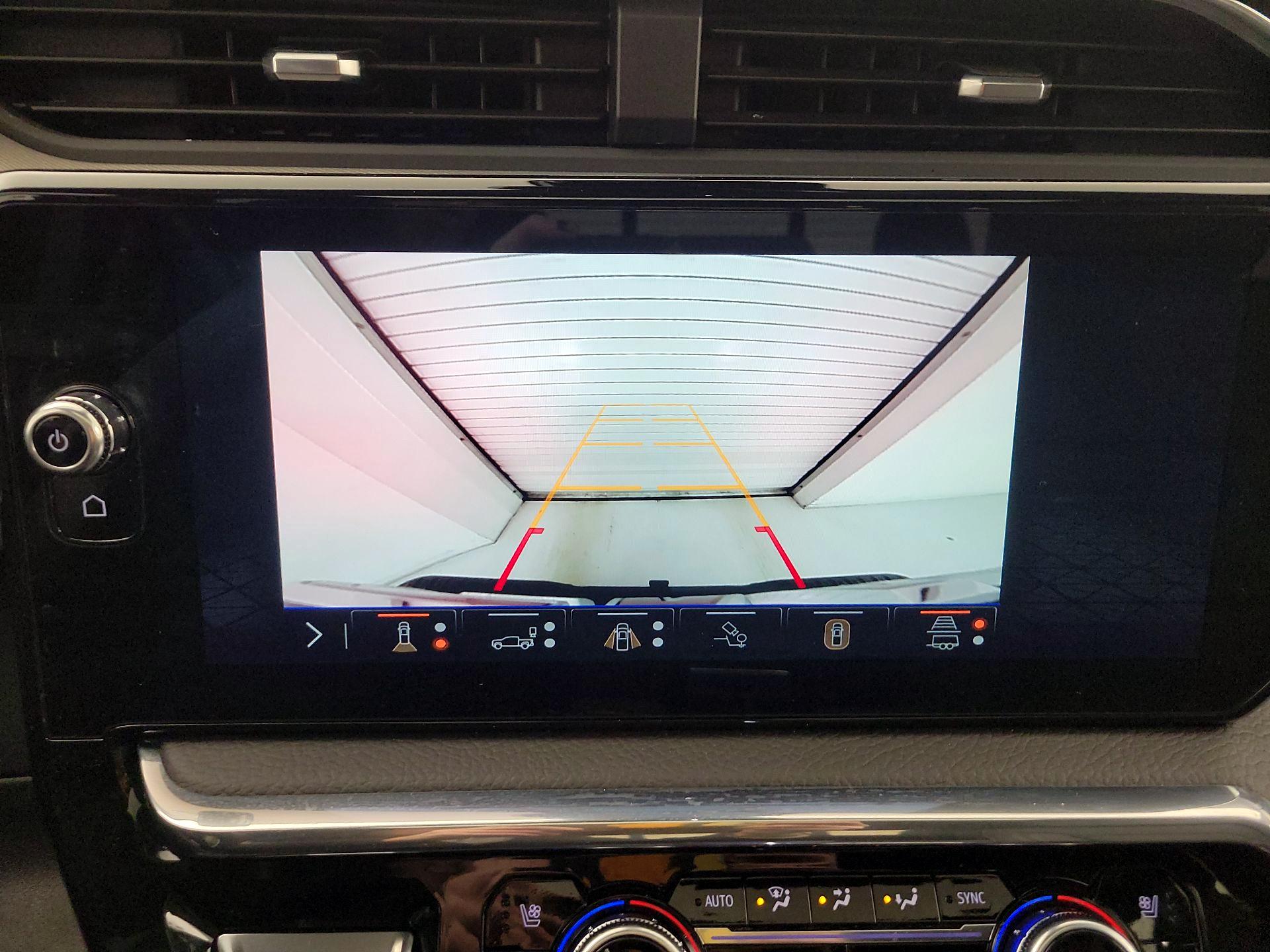 Thumbnail: 2025 GMC Sierra 3500 - 15