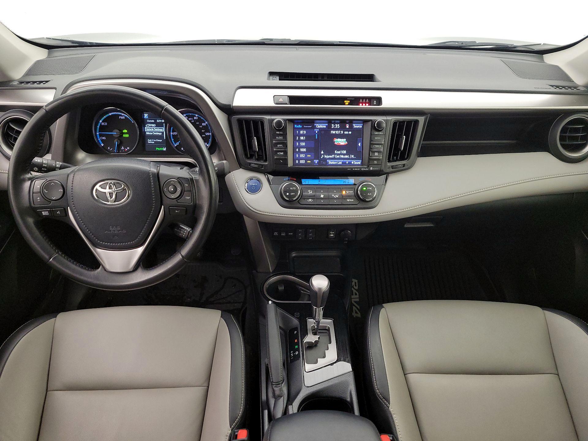 Thumbnail: 2017 Toyota RAV4 - 9