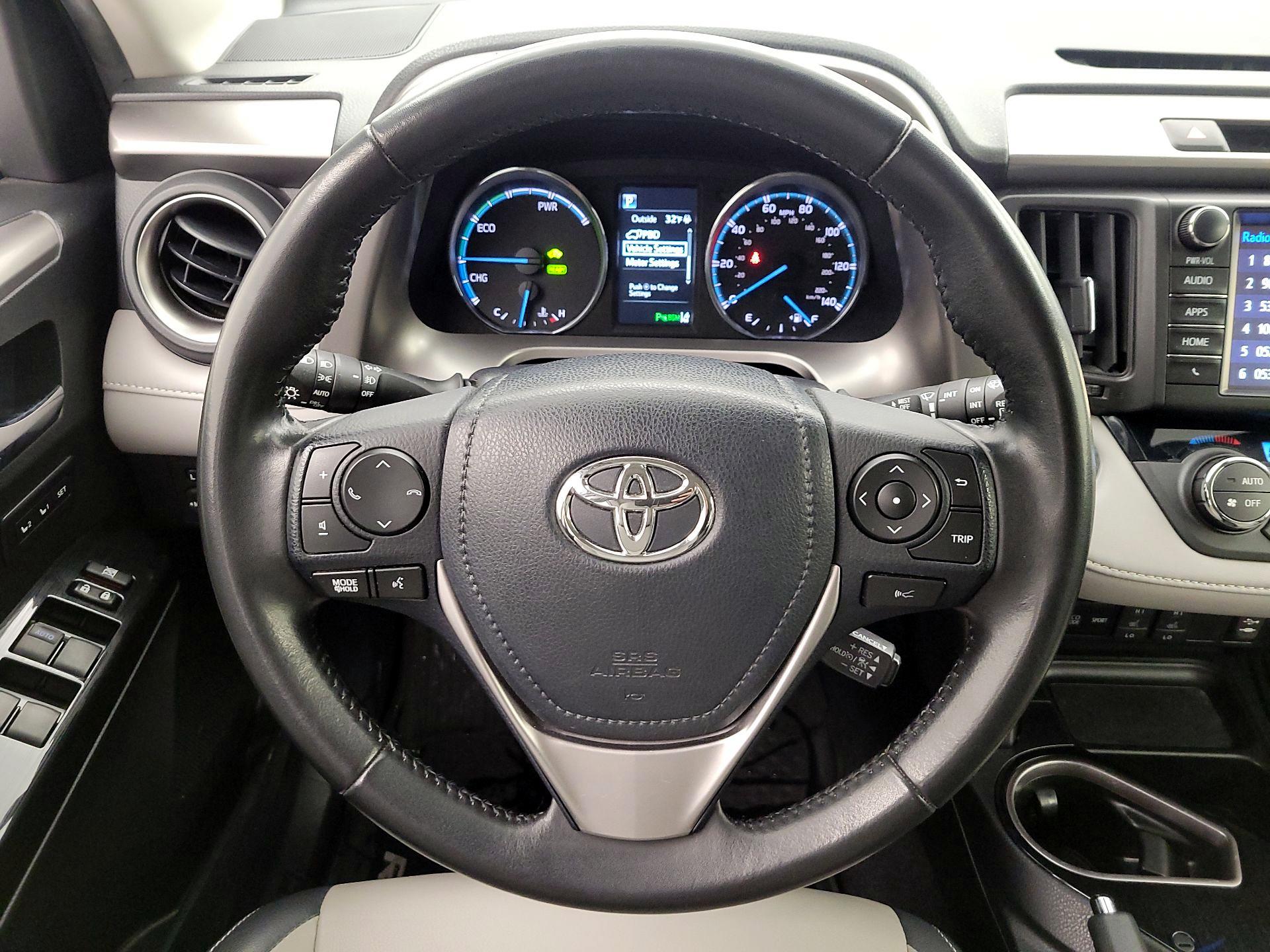 Thumbnail: 2017 Toyota RAV4 - 10