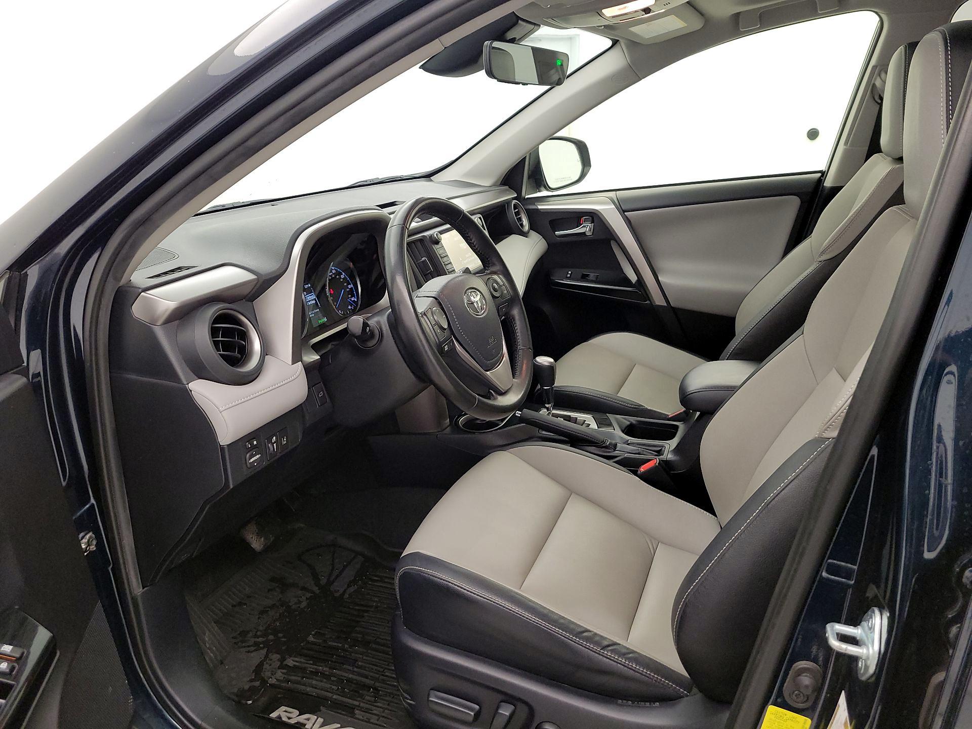 Thumbnail: 2017 Toyota RAV4 - 11