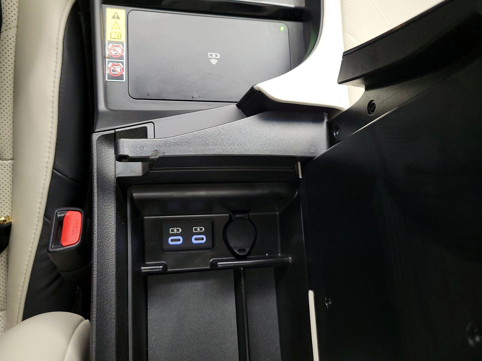 Thumbnail: 2025 Lexus ES - 19