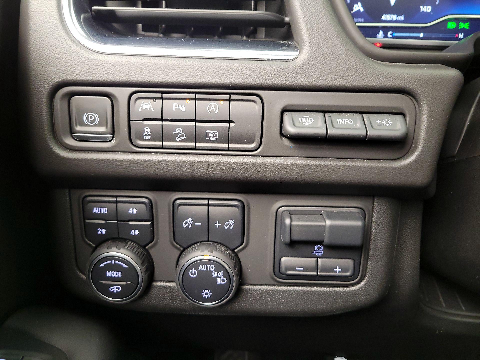 Thumbnail: 2023 Chevrolet Tahoe - 13