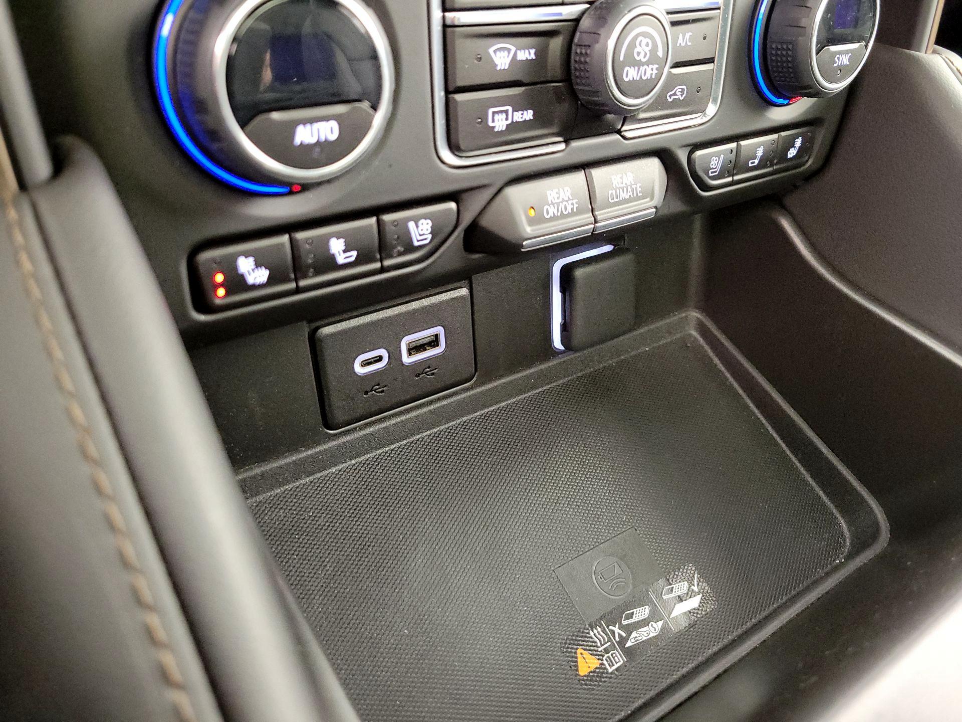 Thumbnail: 2023 Chevrolet Tahoe - 19