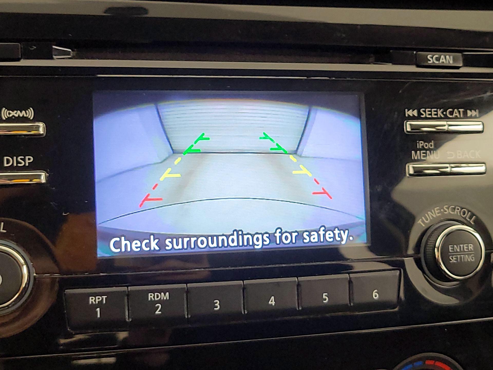 Thumbnail: 2018 Nissan Rogue Sport - 14