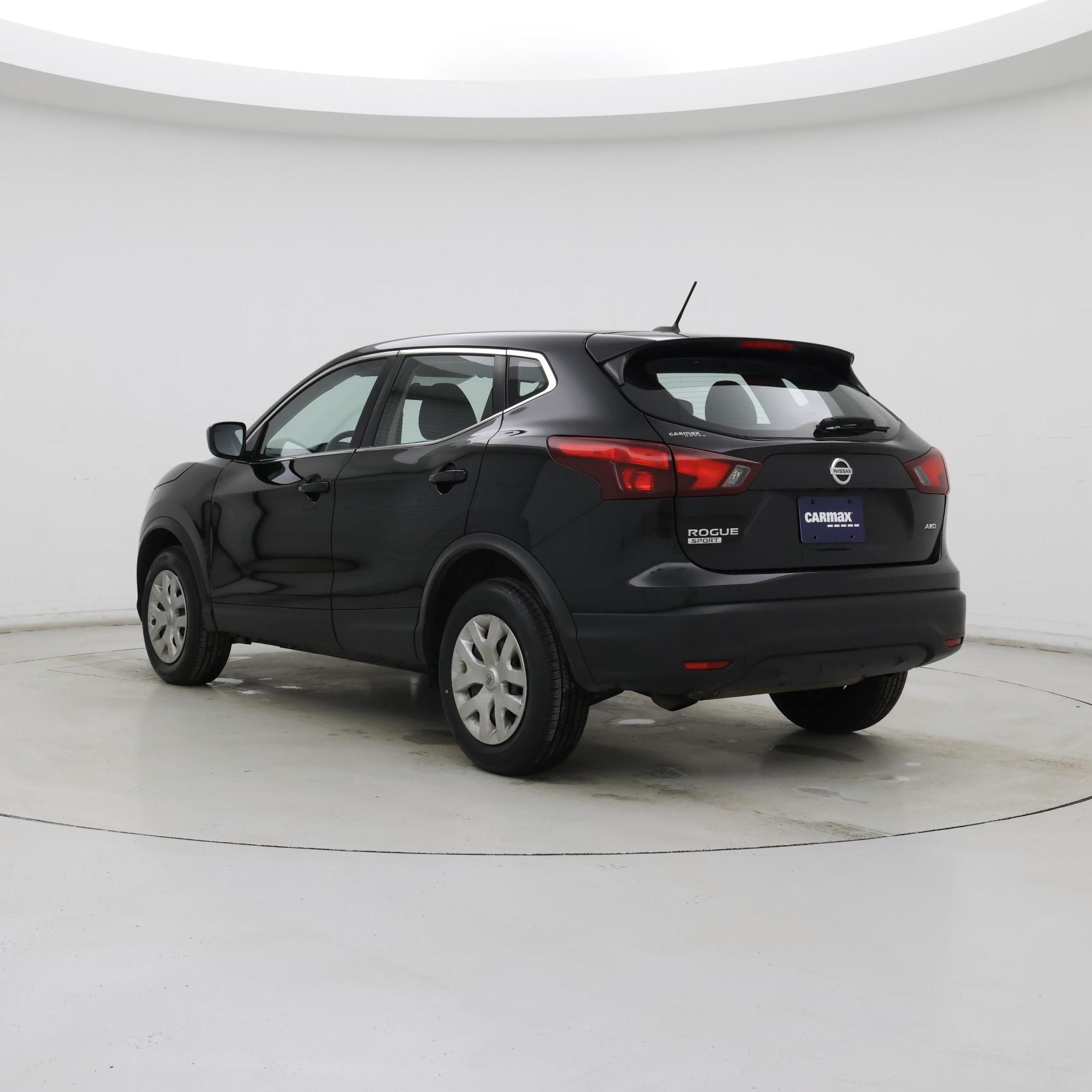 Thumbnail: 2018 Nissan Rogue Sport - 2