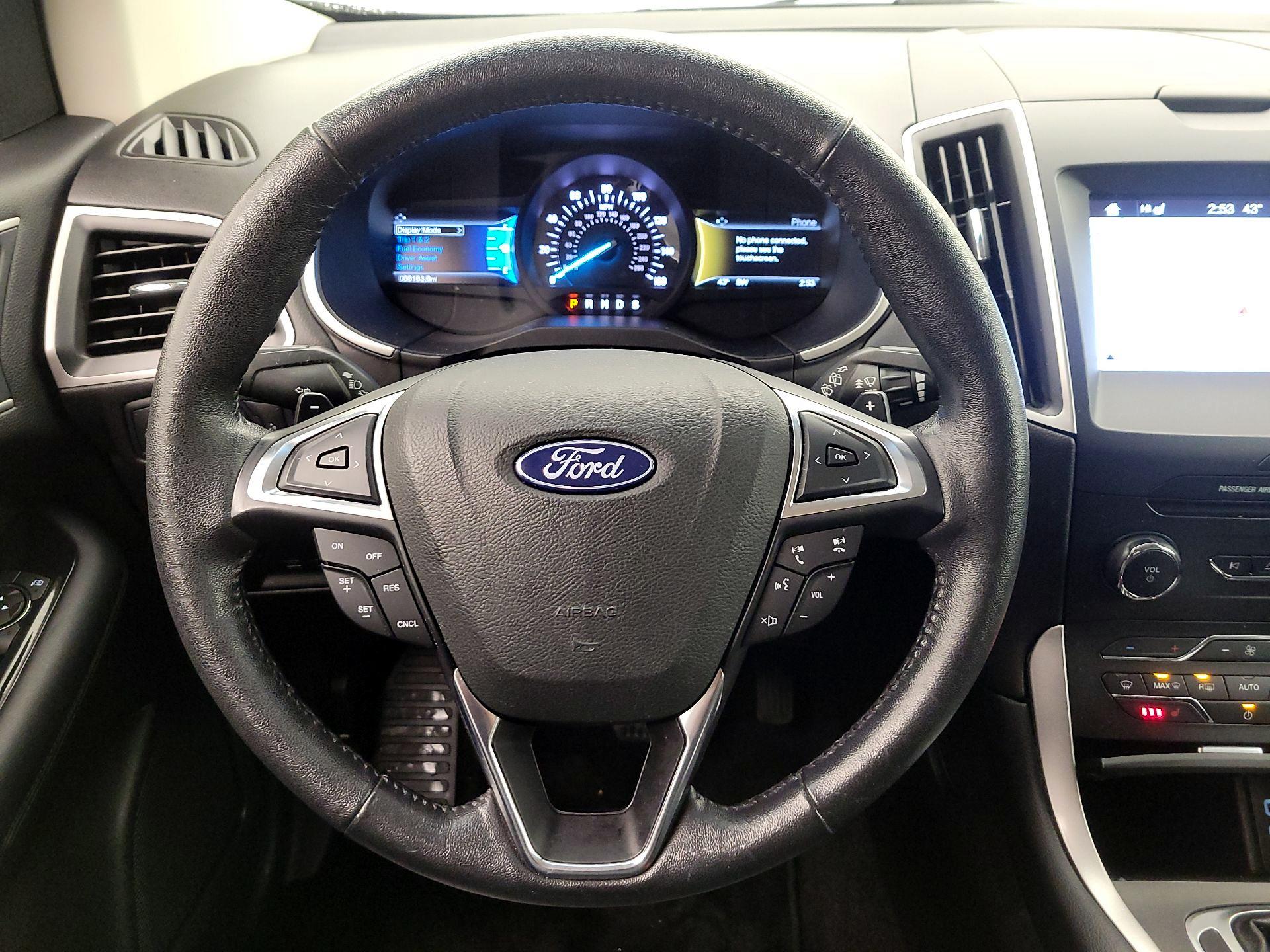 Thumbnail: 2018 Ford Edge - 10