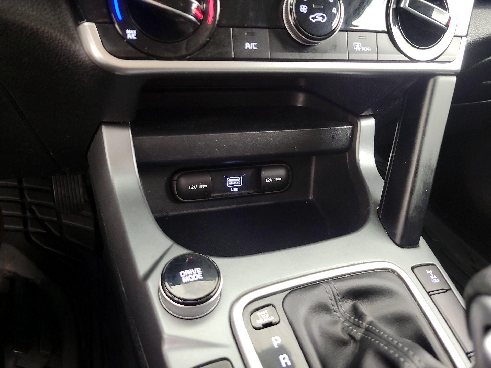 Thumbnail: 2021 Kia Seltos - 18