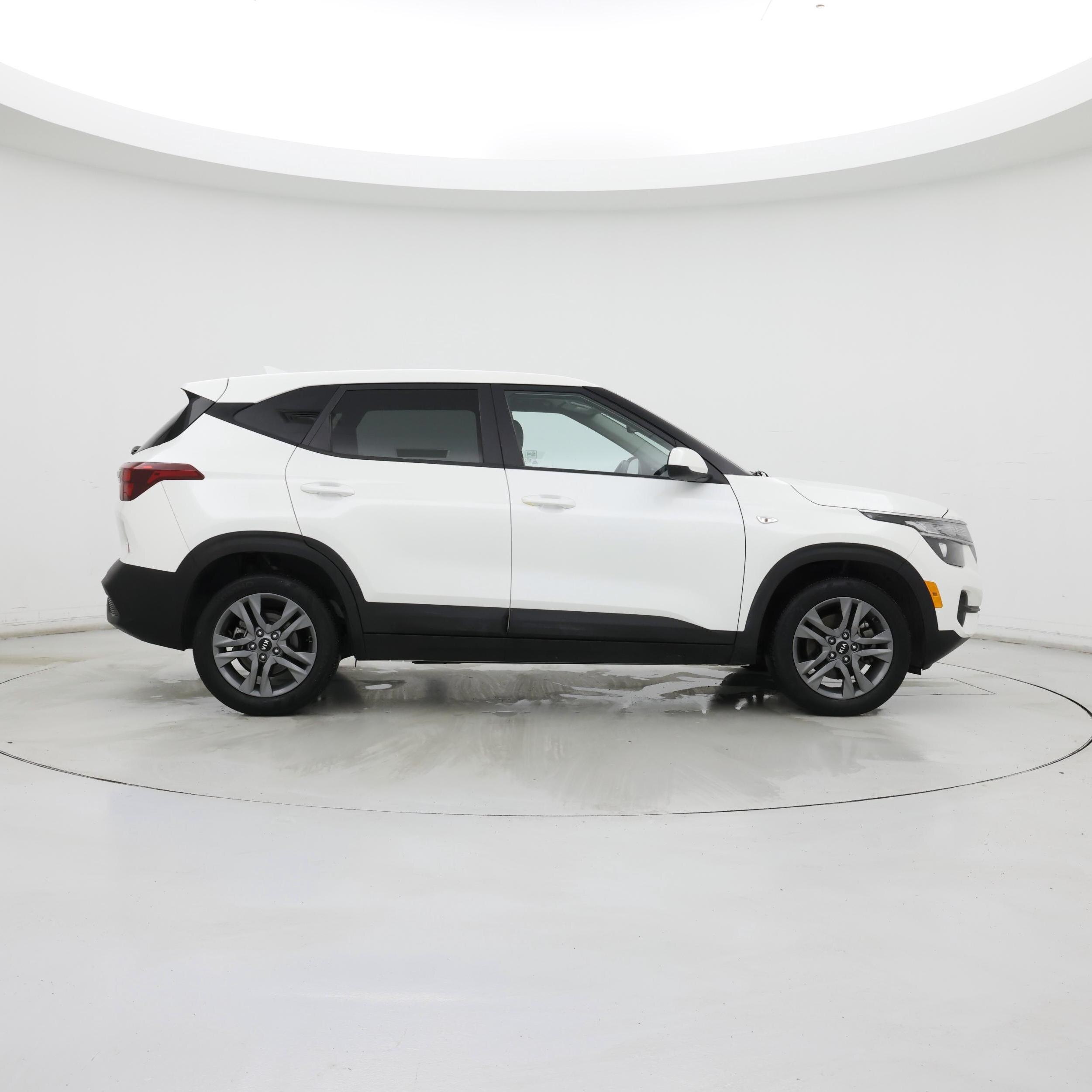 Thumbnail: 2021 Kia Seltos - 7