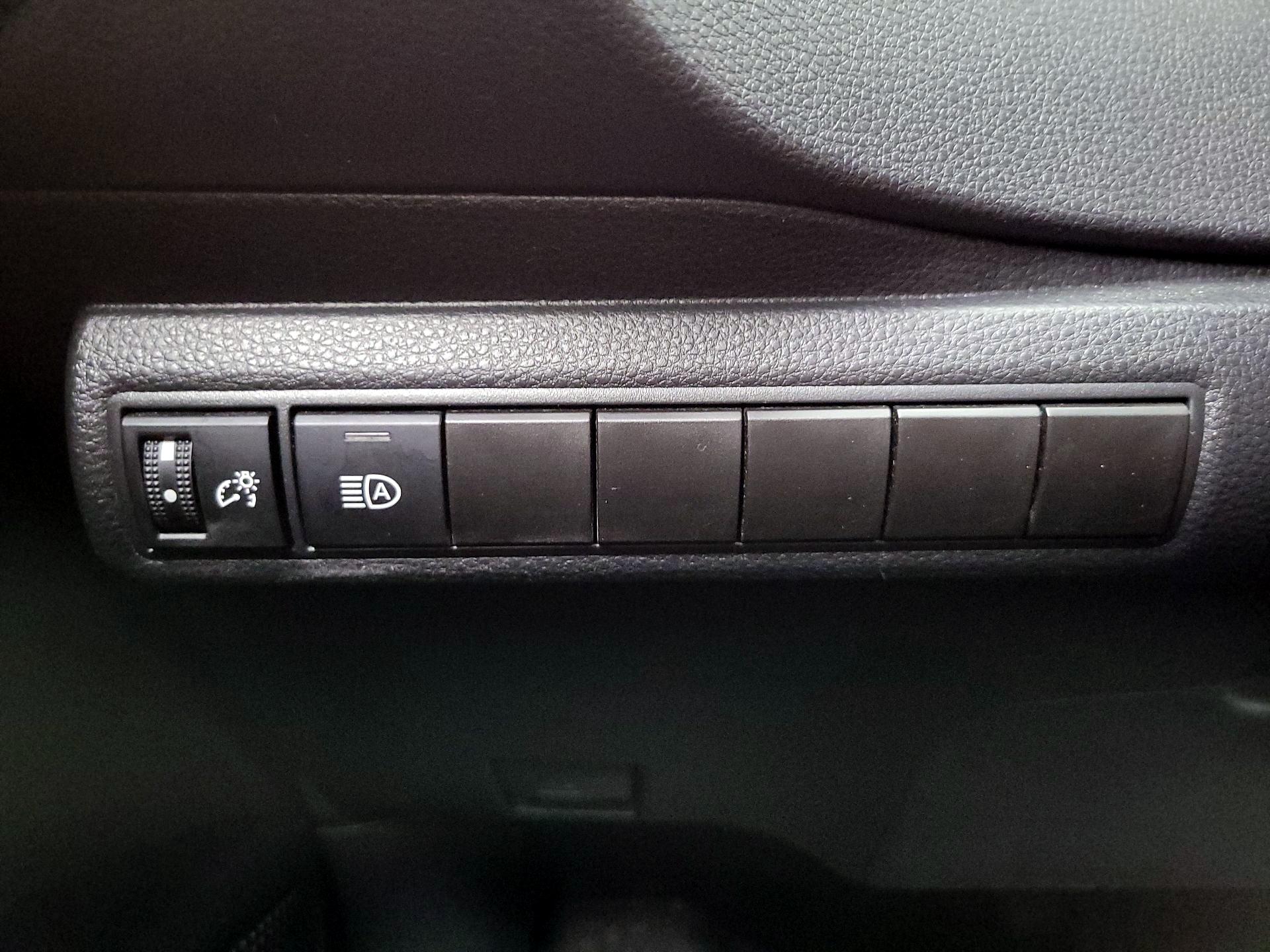 Thumbnail: 2024 Toyota Corolla - 13