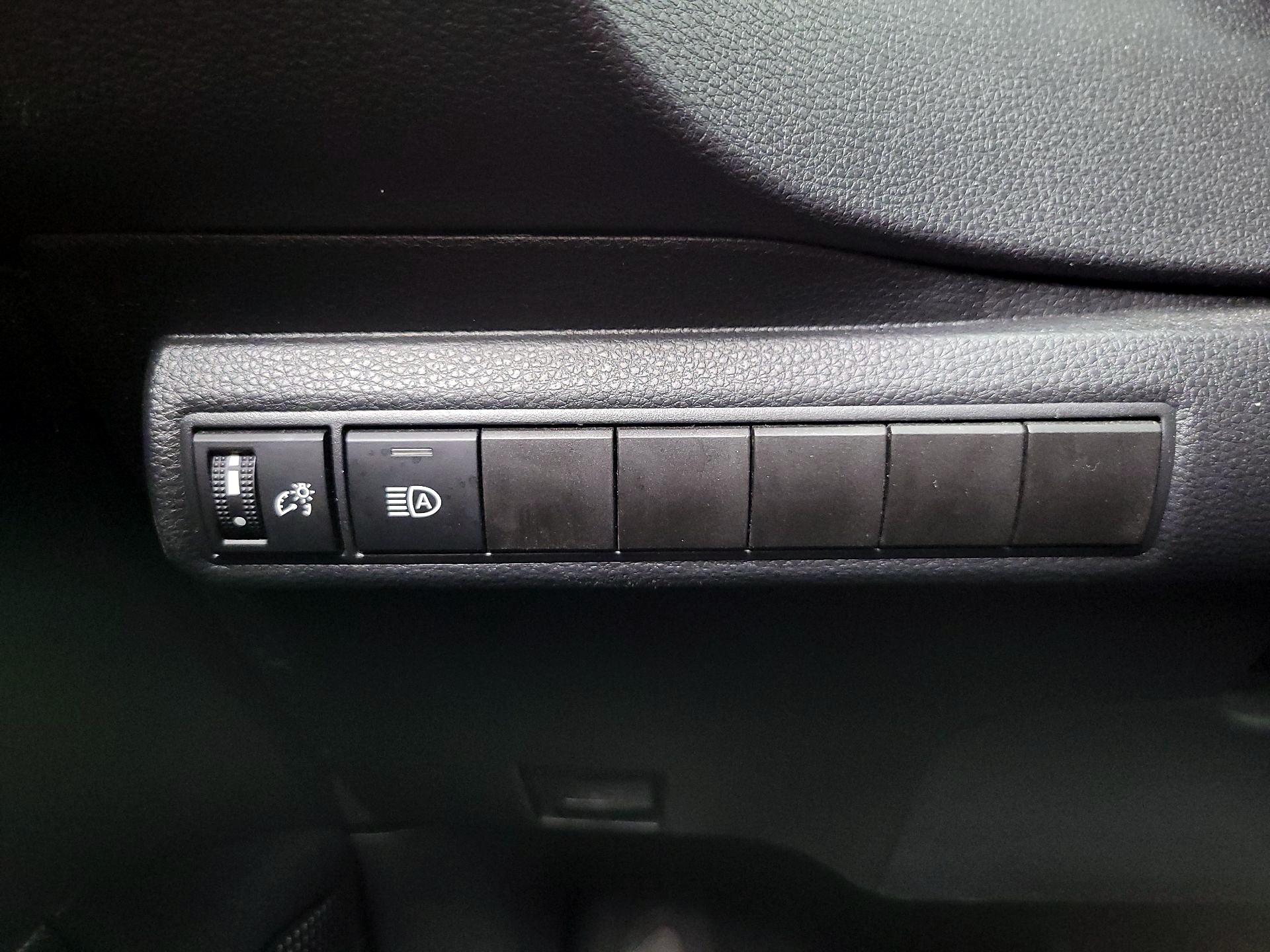 Thumbnail: 2024 Toyota Corolla - 13