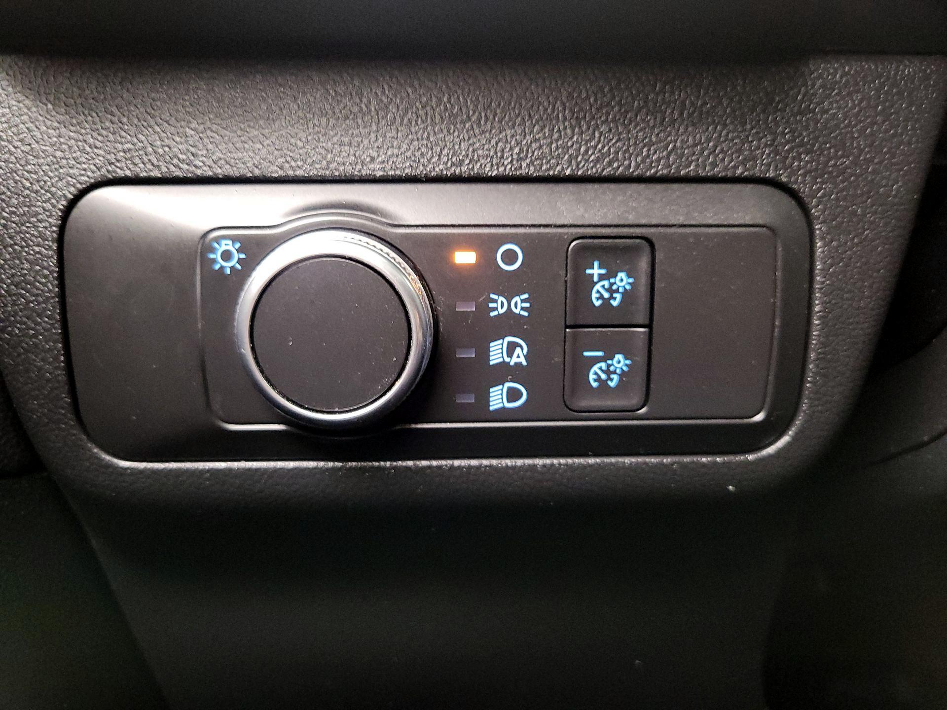 Thumbnail: 2021 Ford Escape - 13