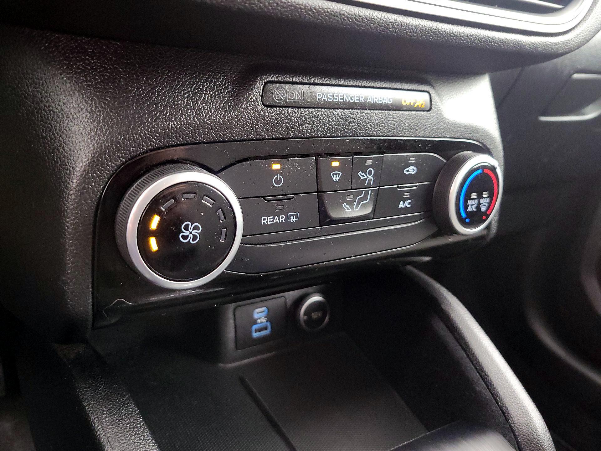 Thumbnail: 2021 Ford Escape - 16