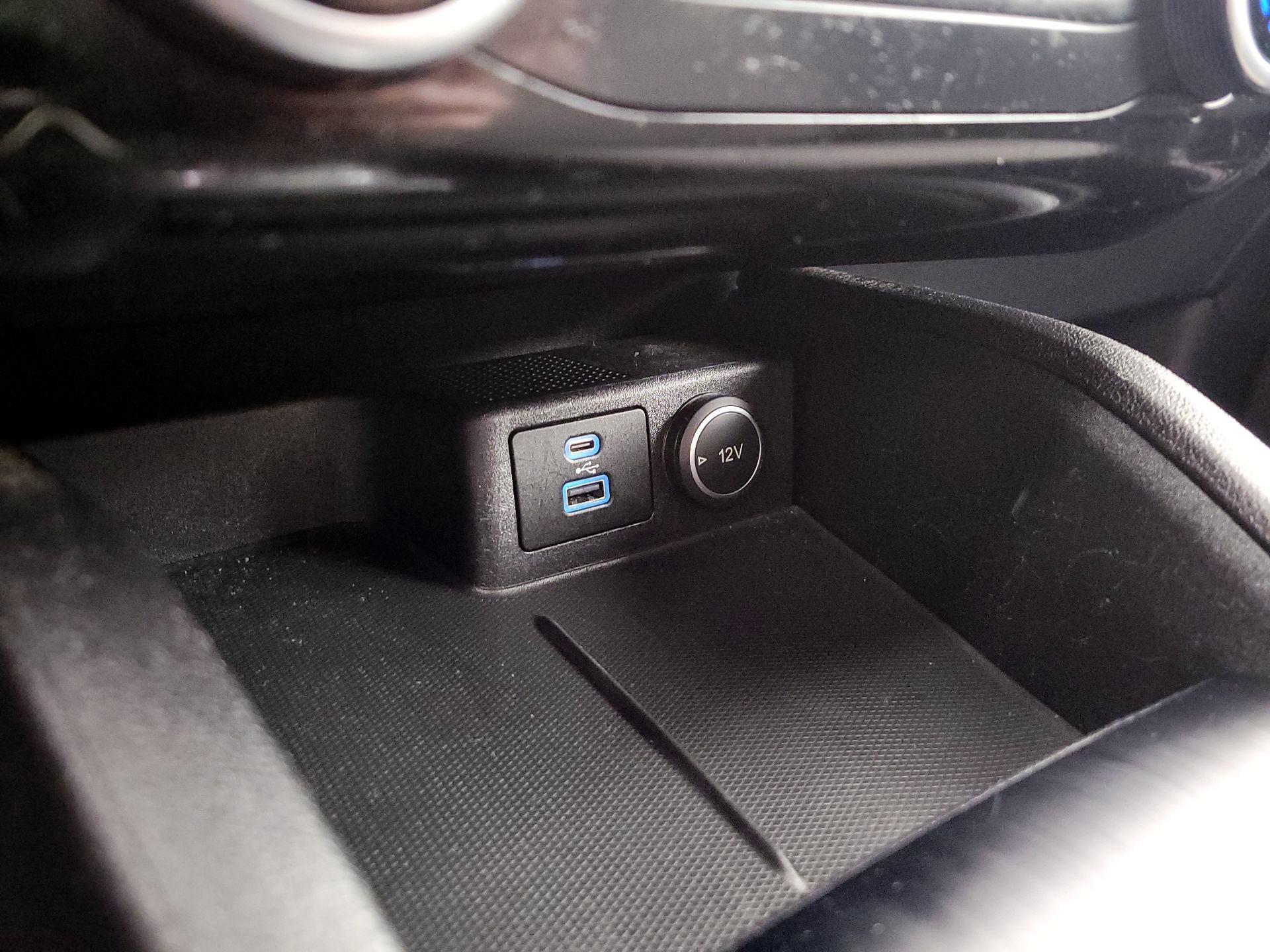 Thumbnail: 2021 Ford Escape - 18