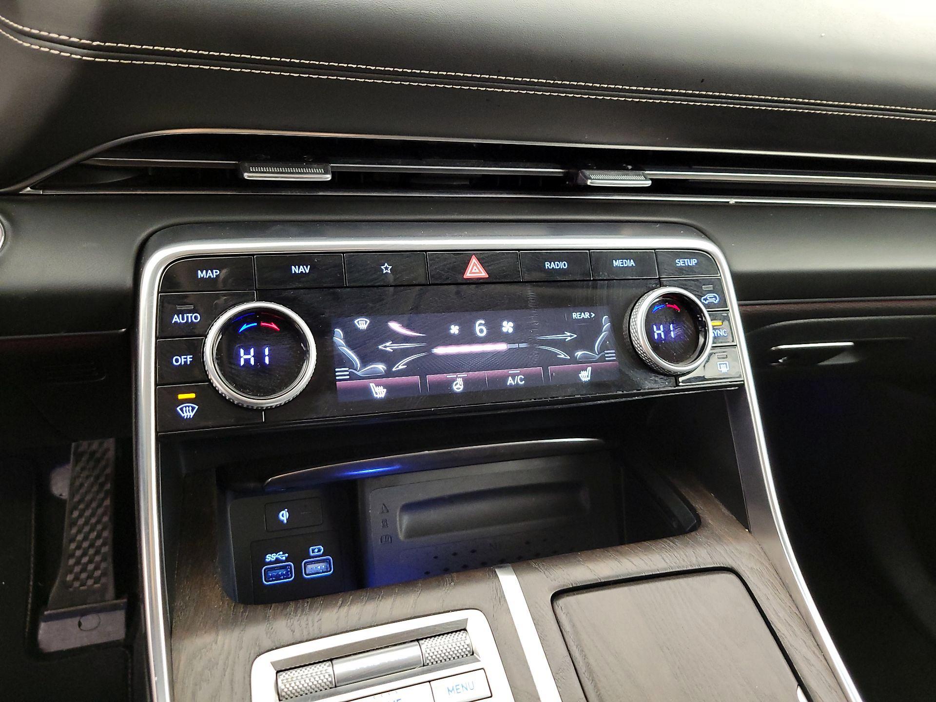 Thumbnail: 2024 Genesis GV80 - 17