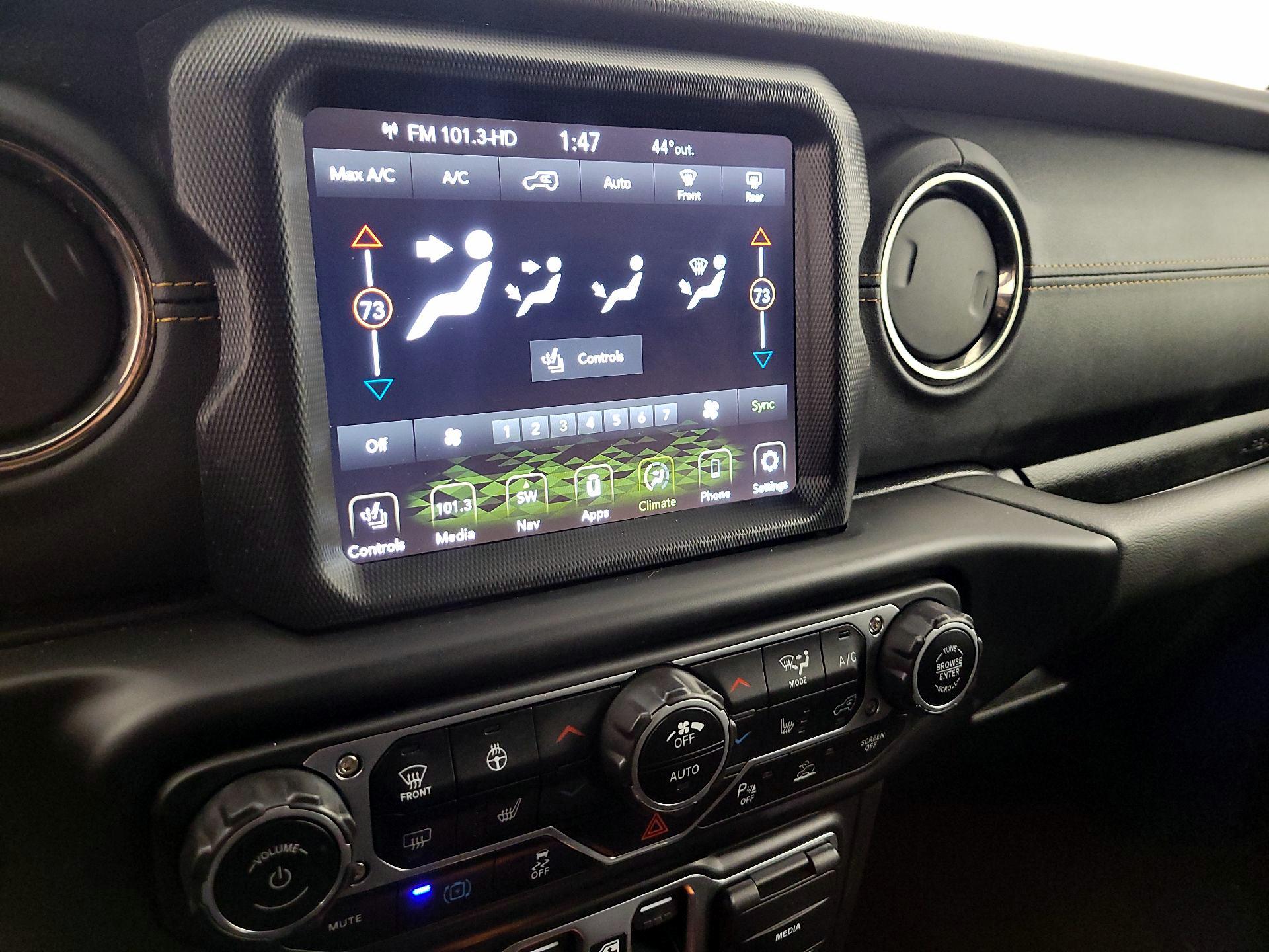 Thumbnail: 2023 Jeep Wrangler - 17