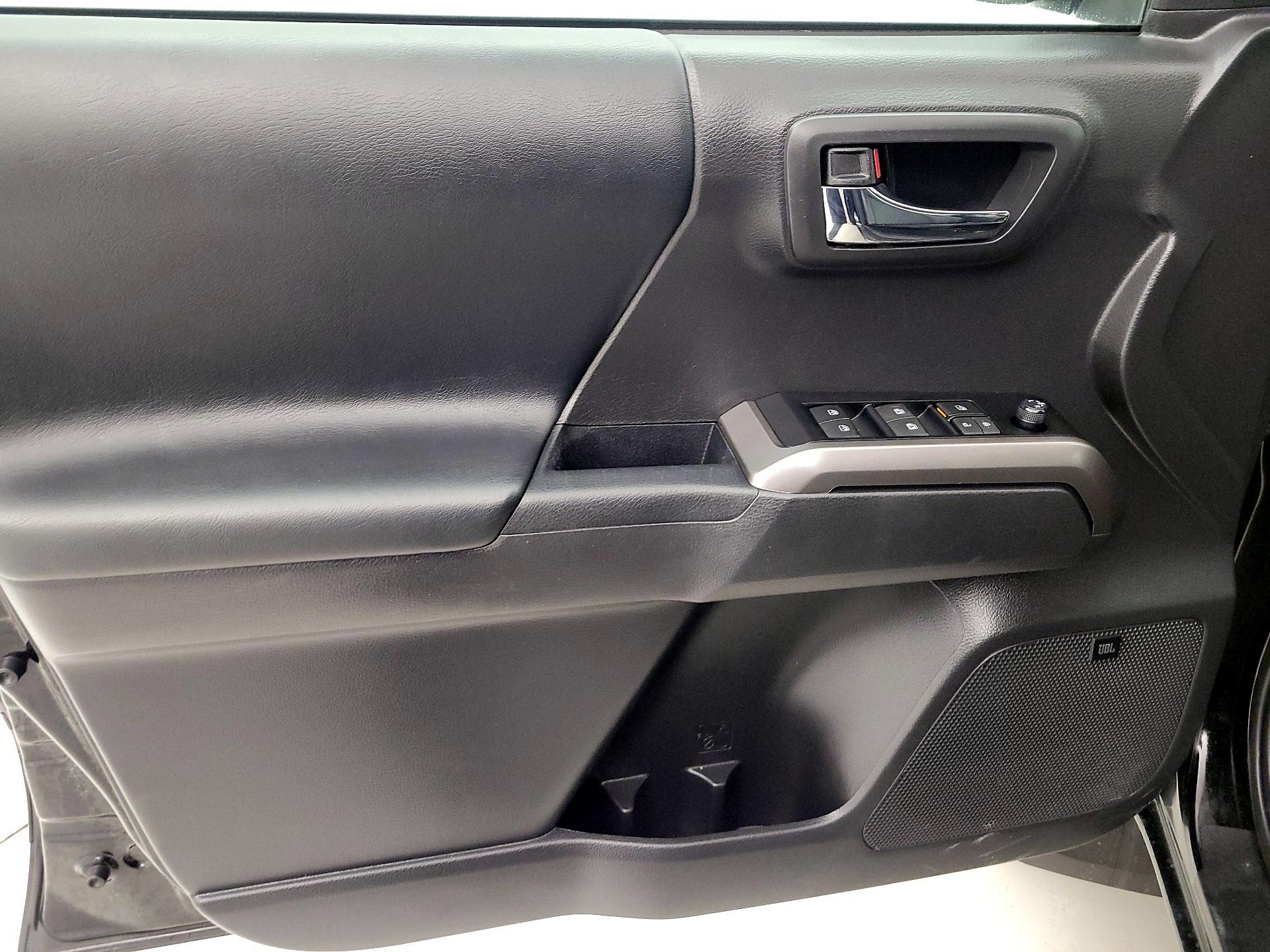 Thumbnail: 2023 Toyota Tacoma - 12