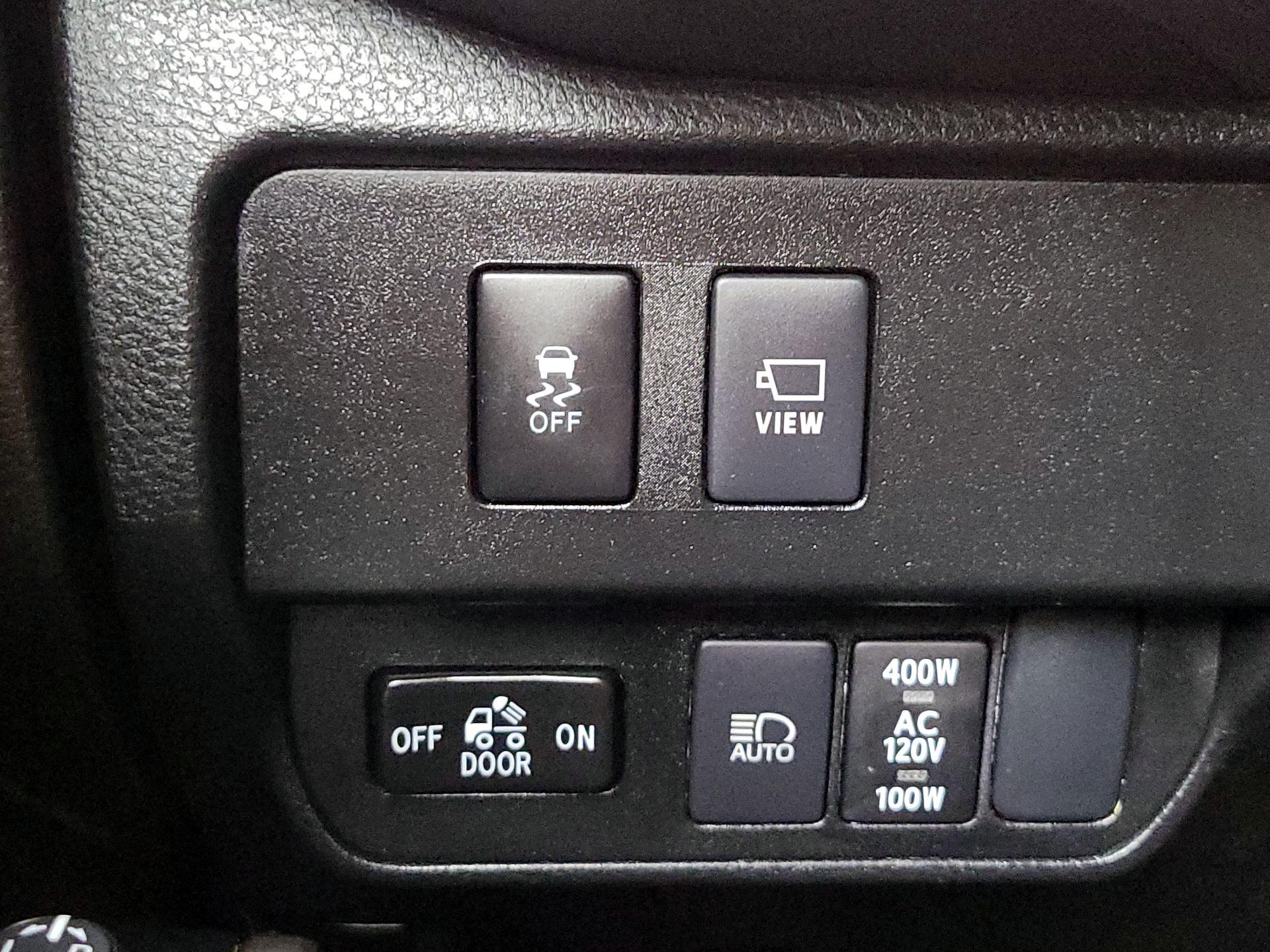 Thumbnail: 2023 Toyota Tacoma - 13