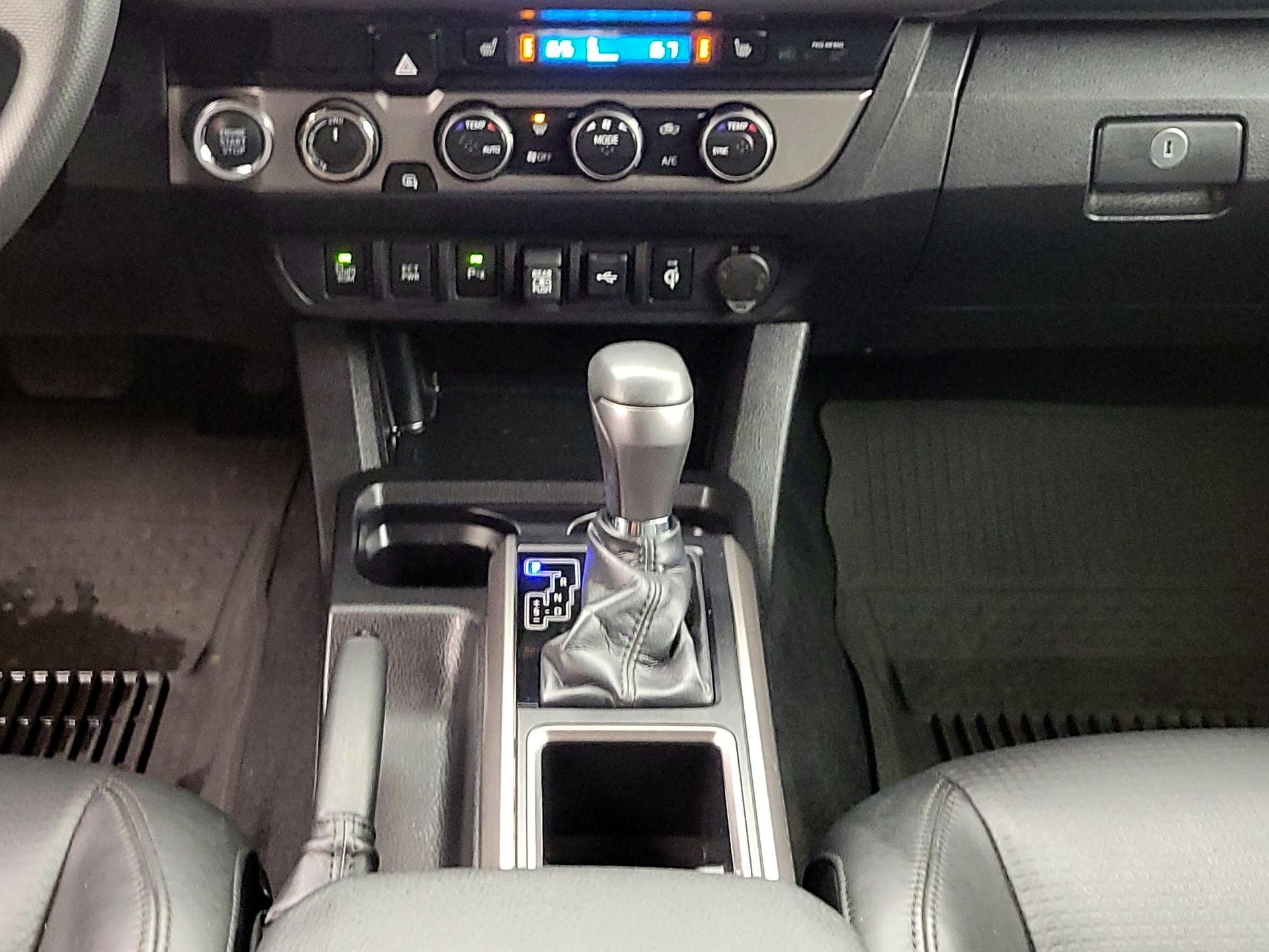 Thumbnail: 2023 Toyota Tacoma - 18