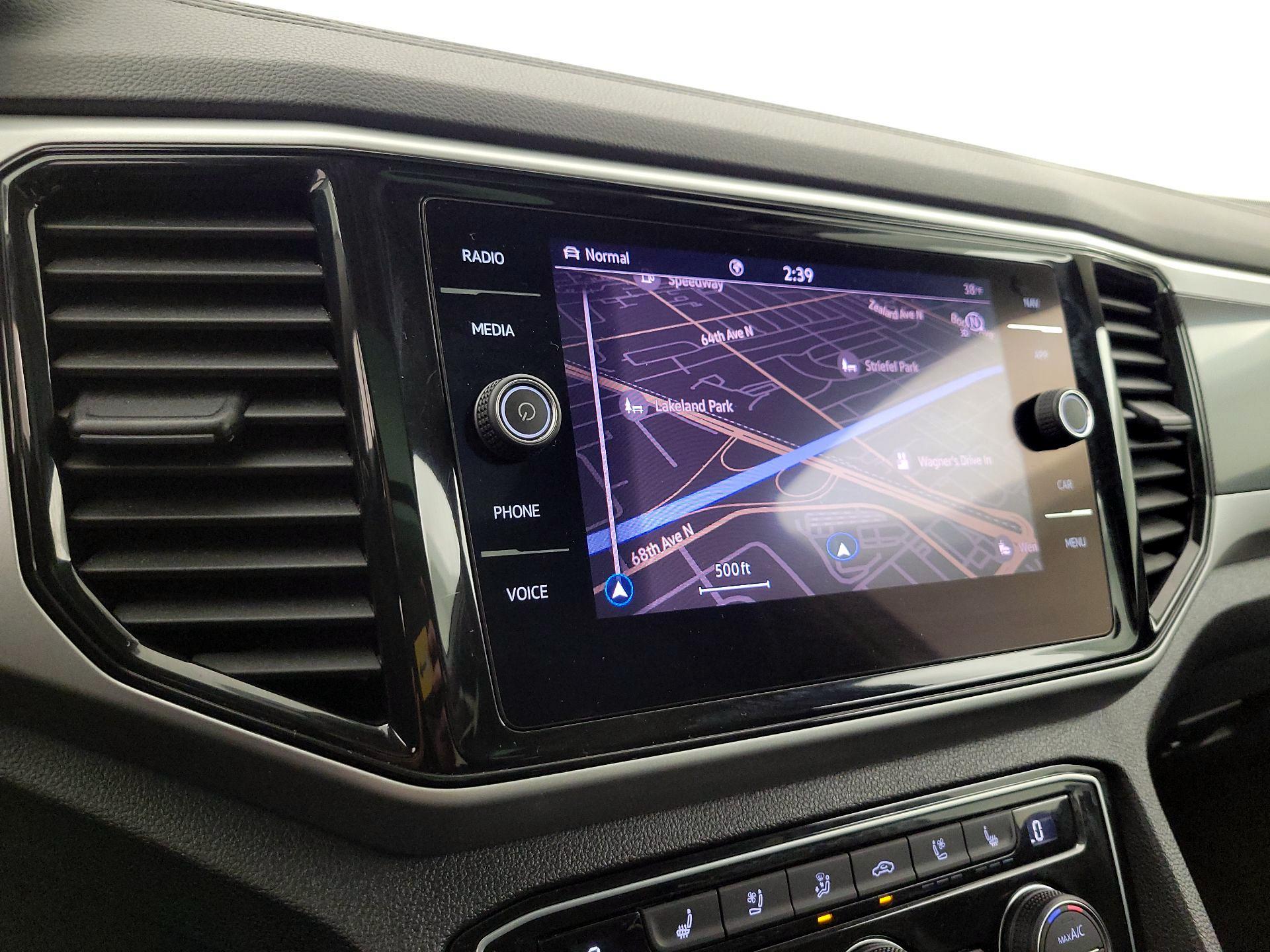 Thumbnail: 2021 Volkswagen Atlas - 14