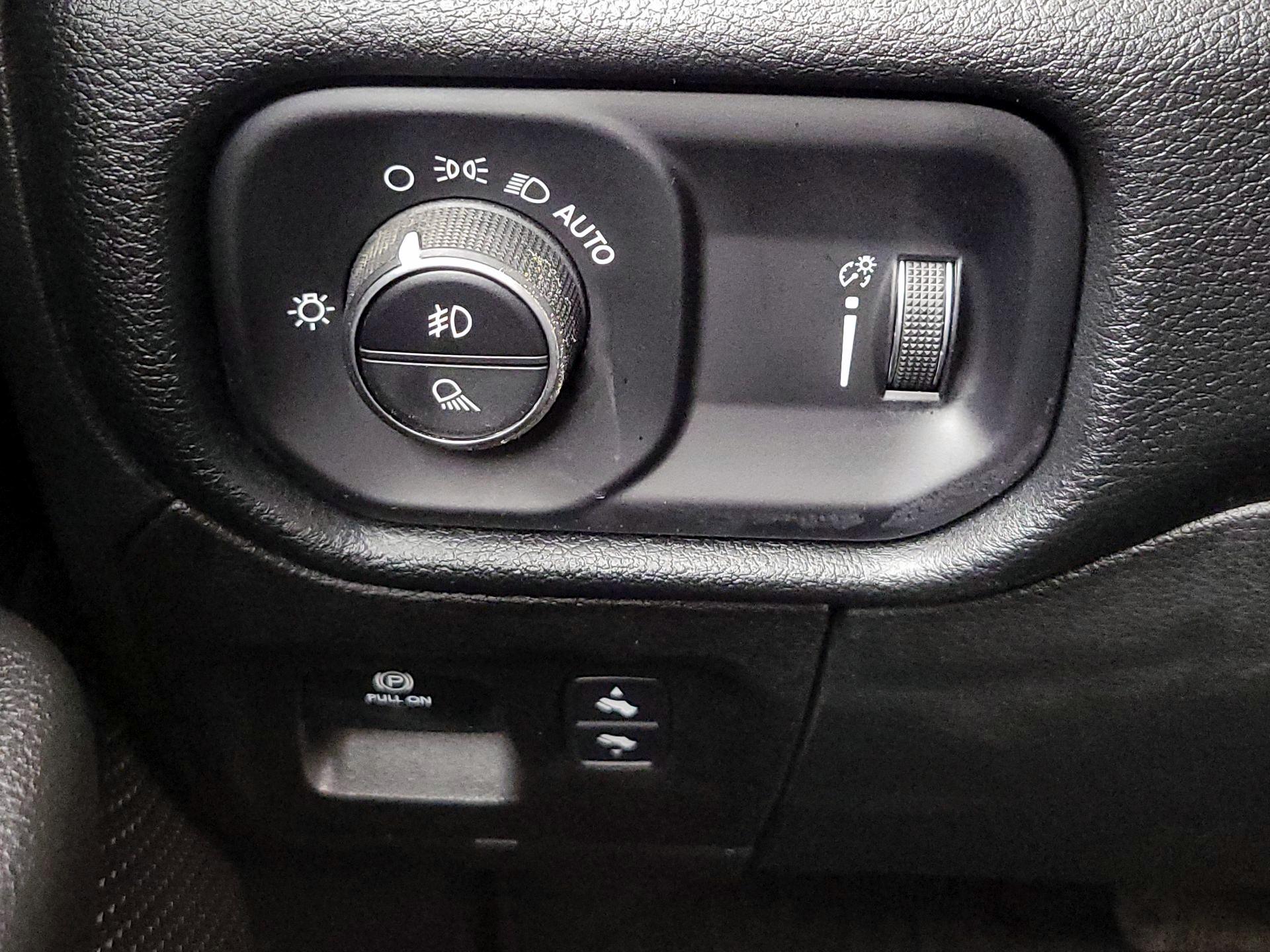 Thumbnail: 2022 RAM 1500 - 13