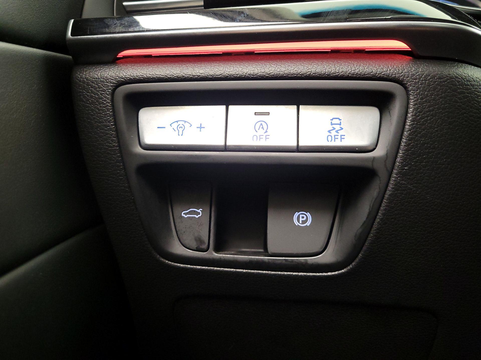 Thumbnail: 2023 Genesis G80 - 13