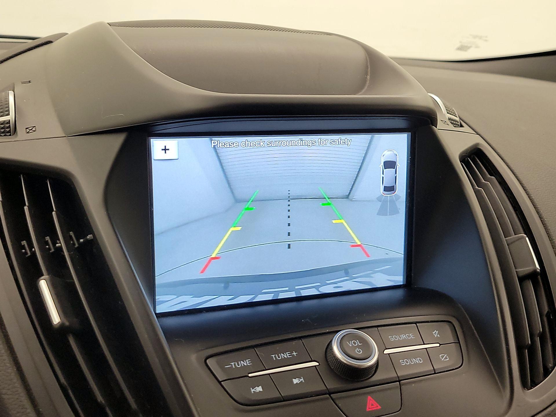 Thumbnail: 2019 Ford Escape - 14