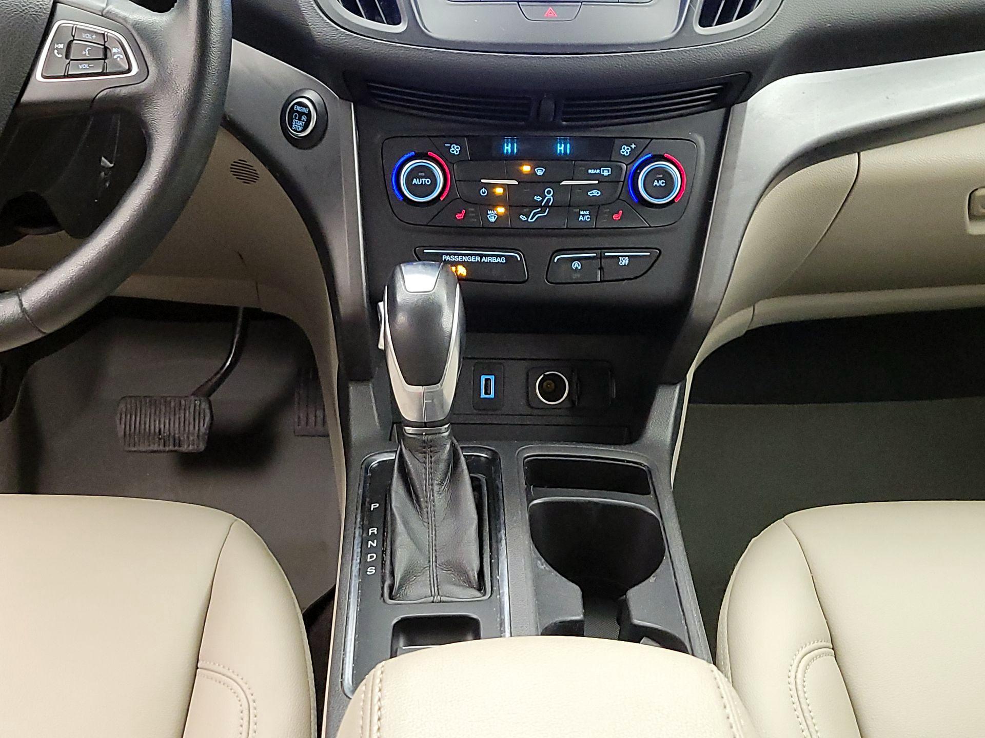 Thumbnail: 2019 Ford Escape - 17