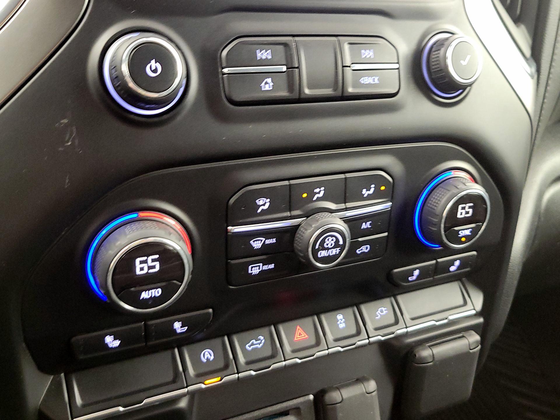 Thumbnail: 2019 Chevrolet Silverado 1500 - 16