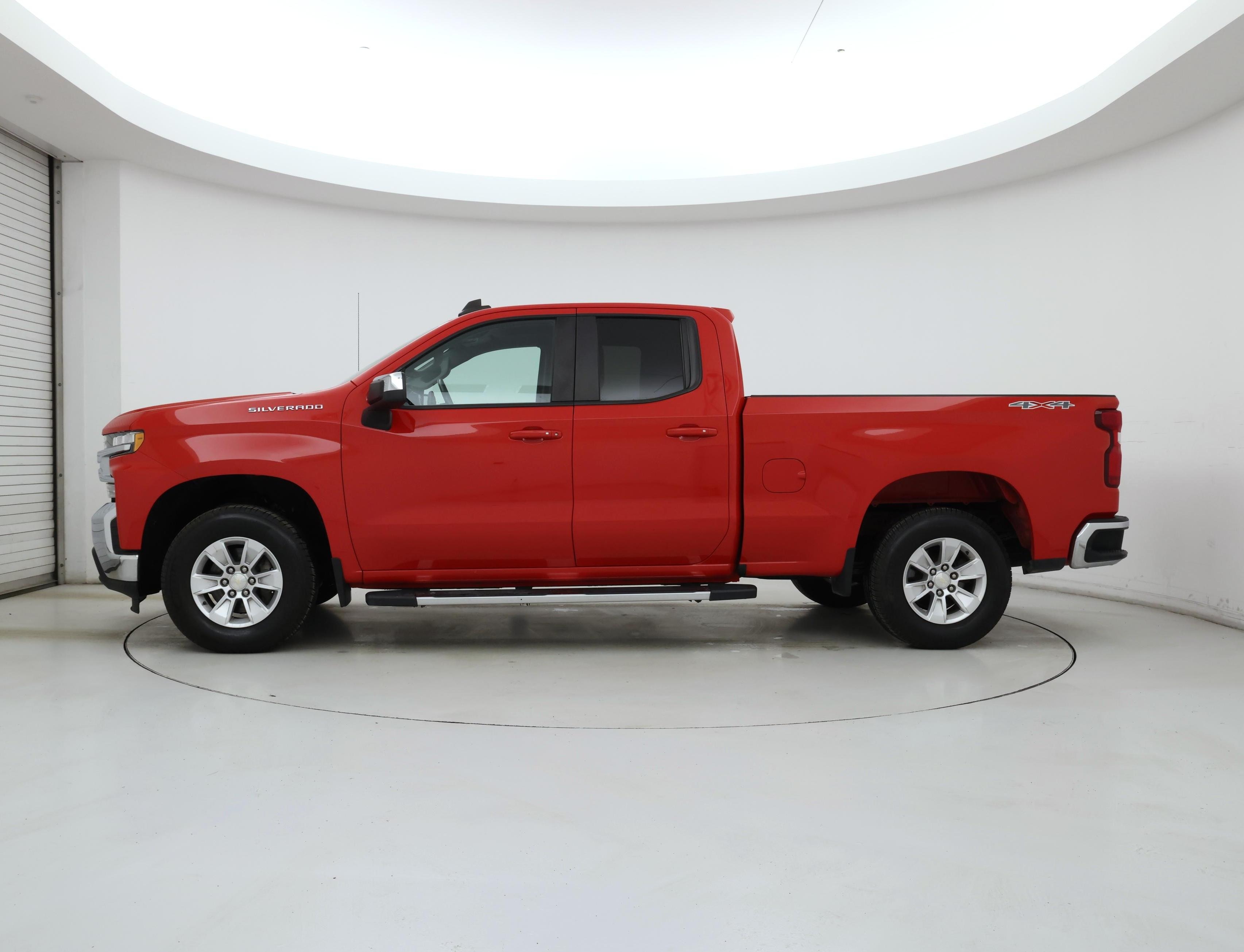 Thumbnail: 2019 Chevrolet Silverado 1500 - 3