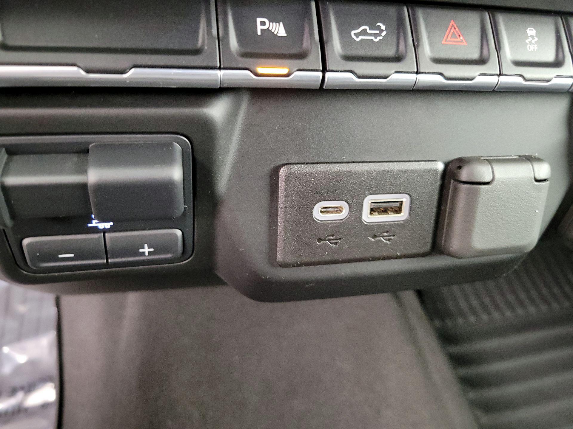 Thumbnail: 2023 Chevrolet Silverado 2500 - 18