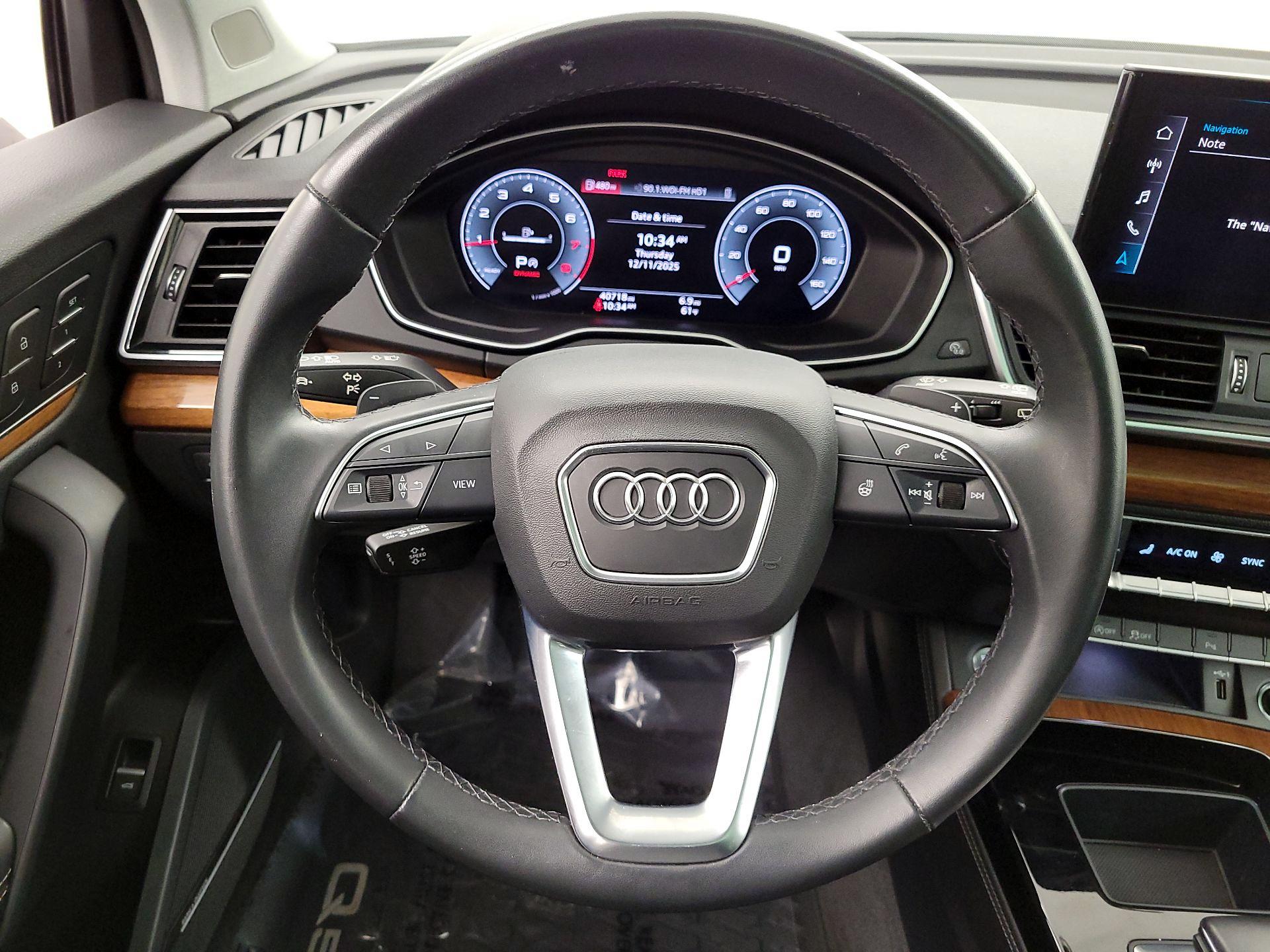Thumbnail: 2022 Audi Q5 - 10