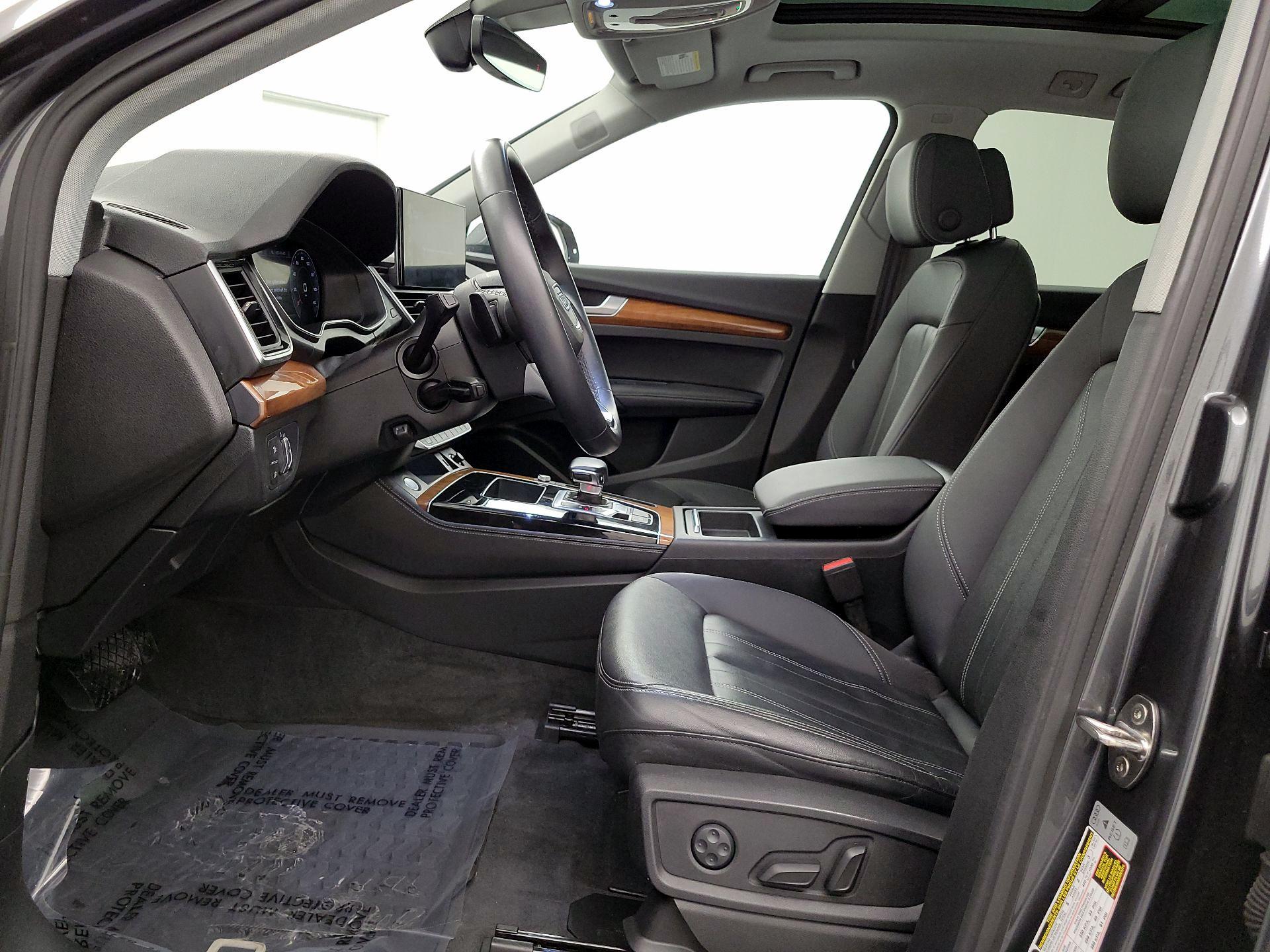 Thumbnail: 2022 Audi Q5 - 11