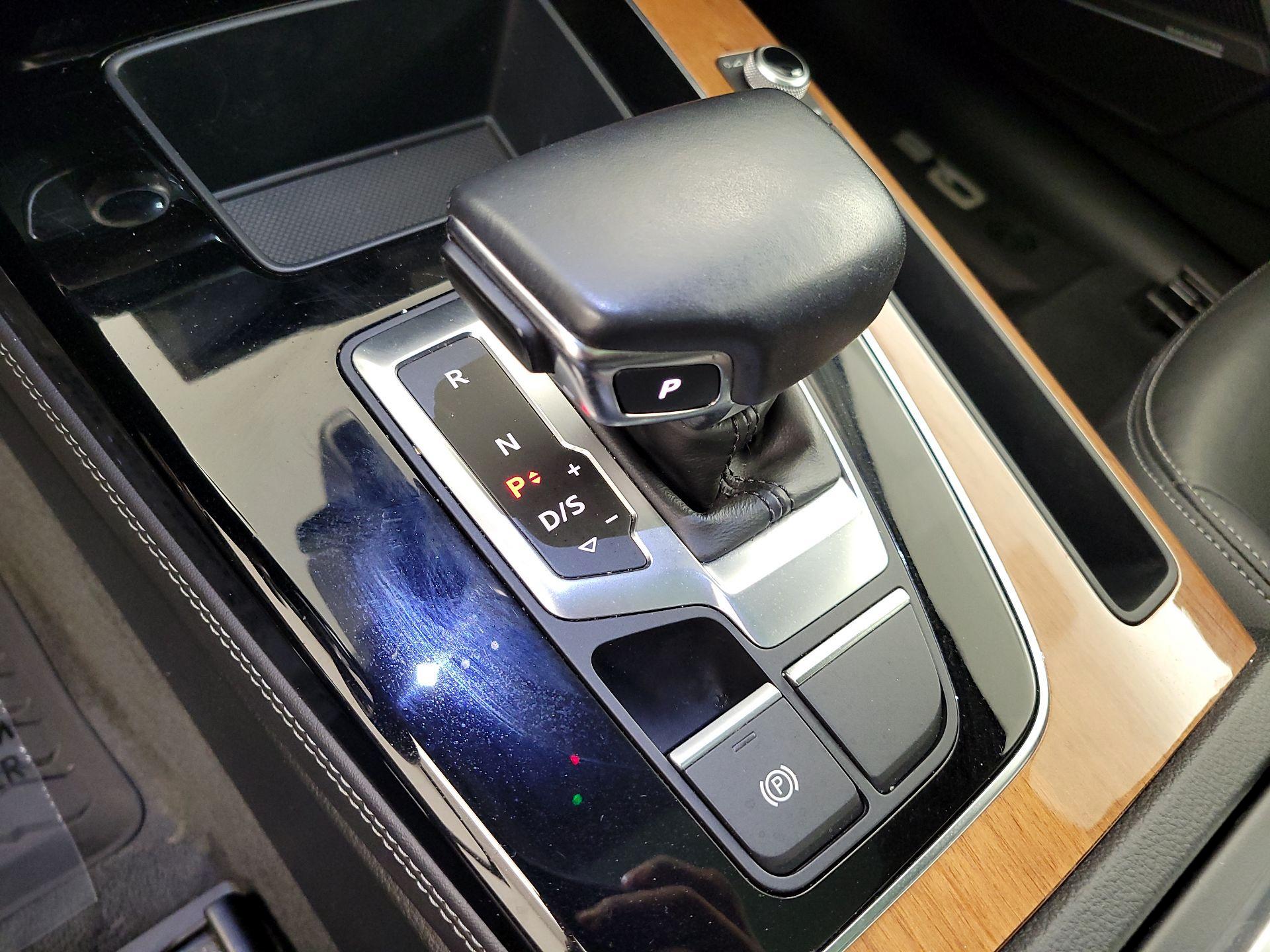 Thumbnail: 2022 Audi Q5 - 16