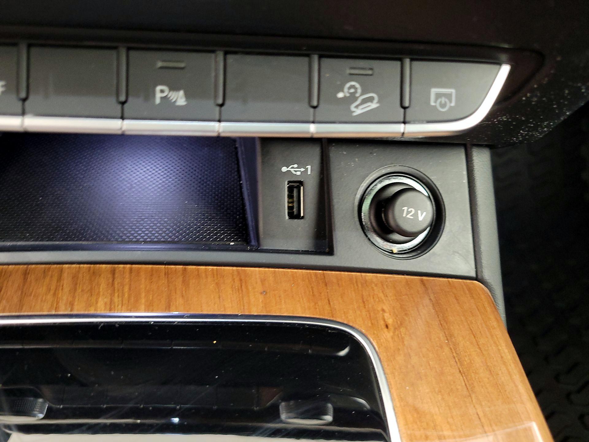 Thumbnail: 2022 Audi Q5 - 17