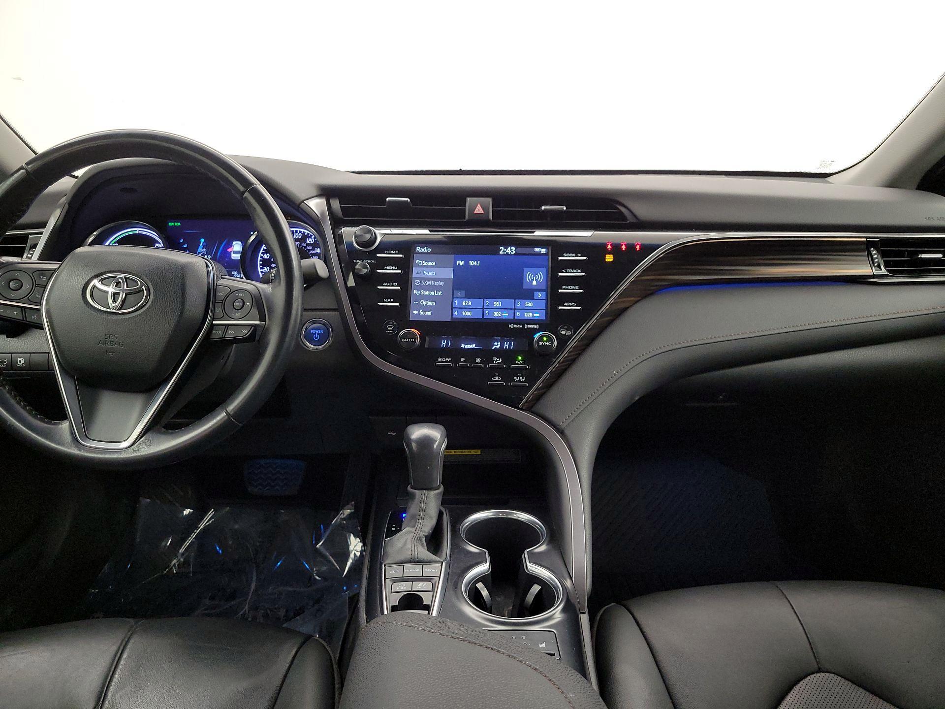 Thumbnail: 2020 Toyota Camry - 9