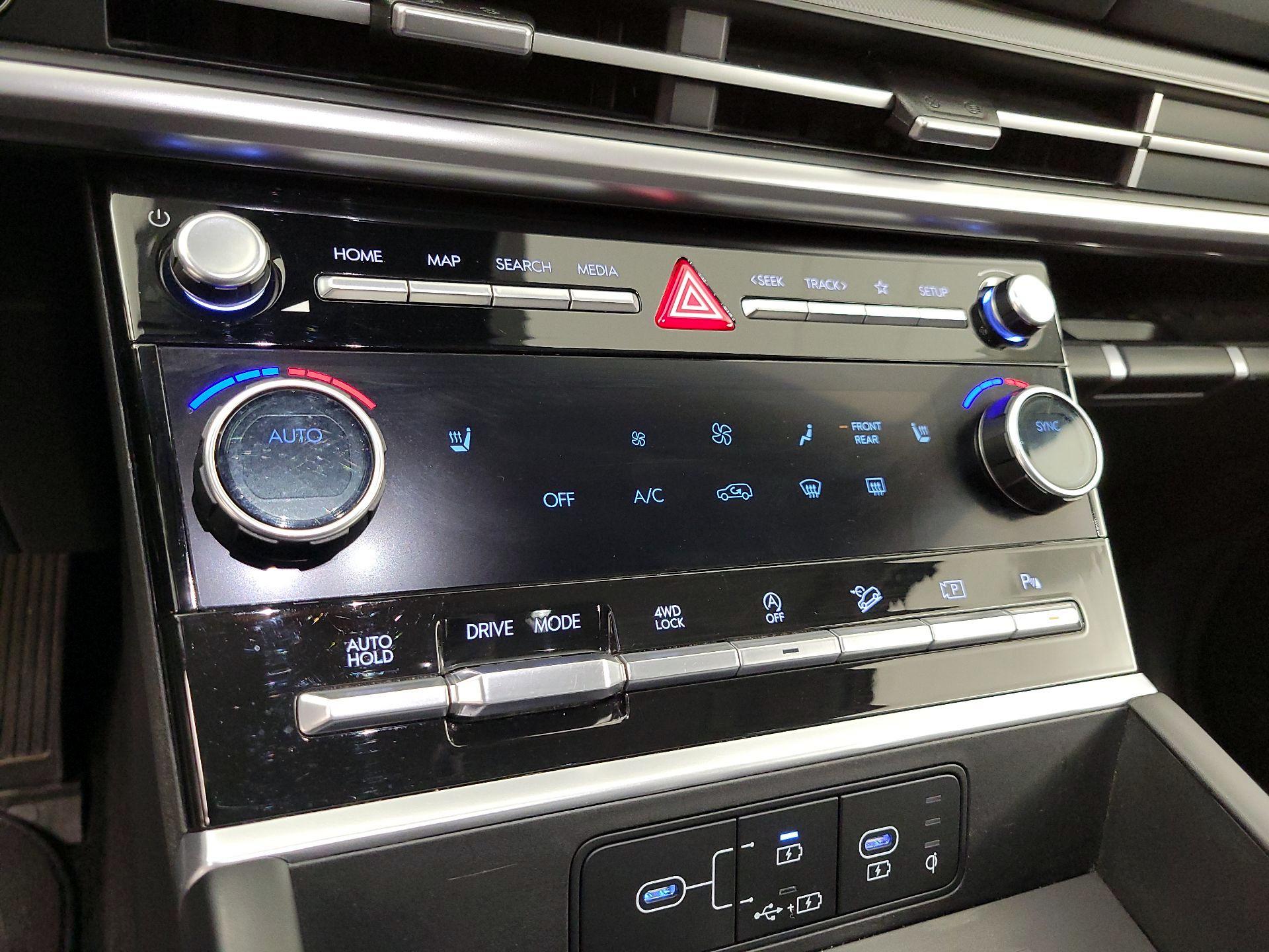 Thumbnail: 2024 Hyundai Santa Fe - 16