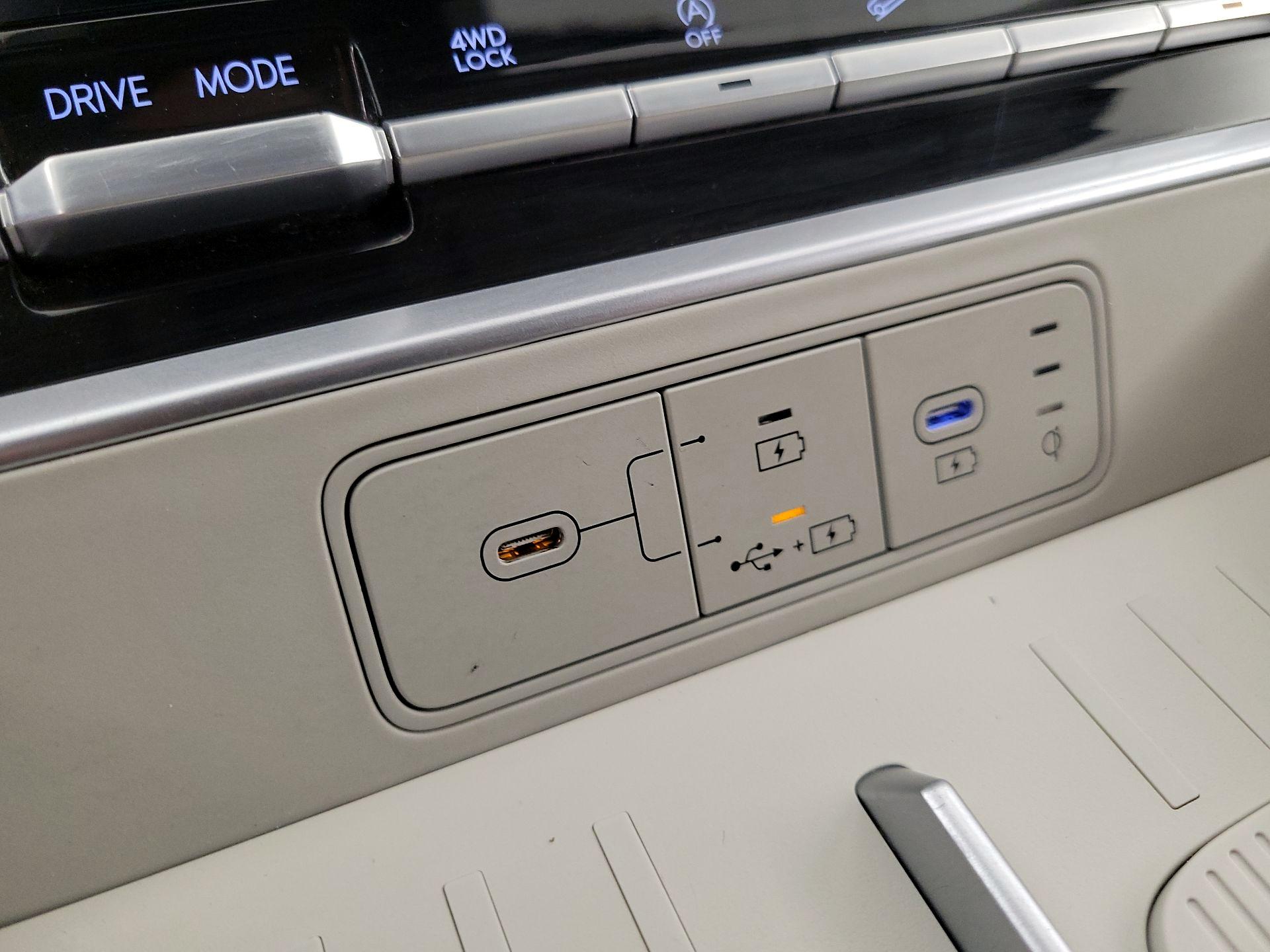 Thumbnail: 2024 Hyundai Santa Fe - 18