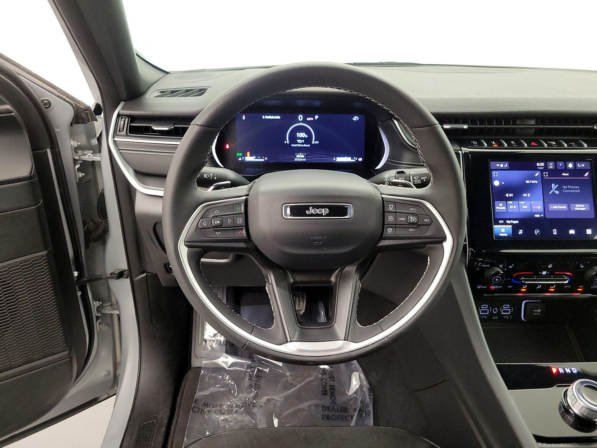 Thumbnail: 2024 Jeep Grand Cherokee - 10