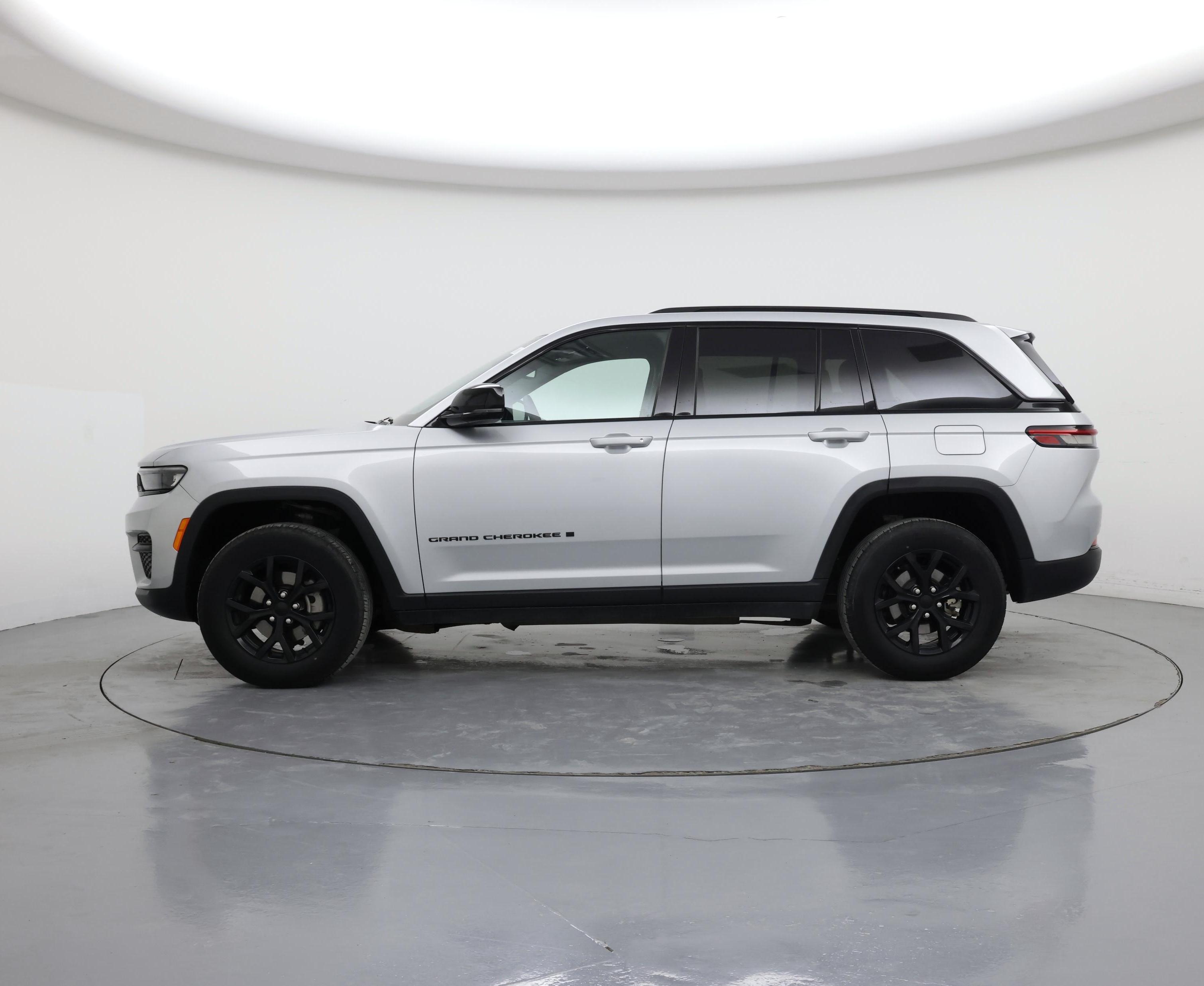 Thumbnail: 2024 Jeep Grand Cherokee - 3