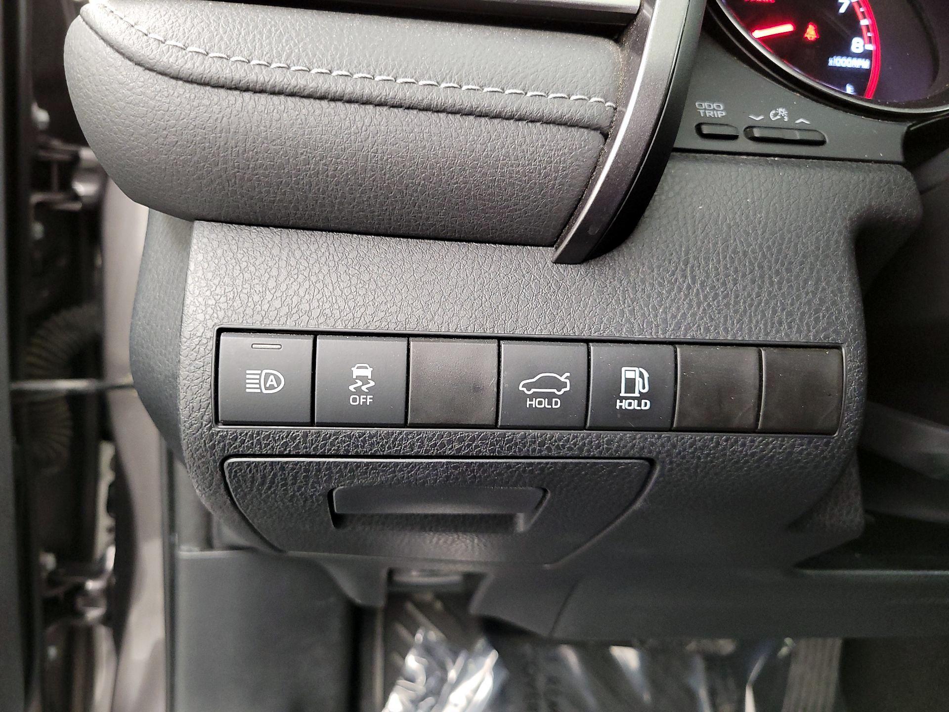 Thumbnail: 2024 Toyota Camry - 13