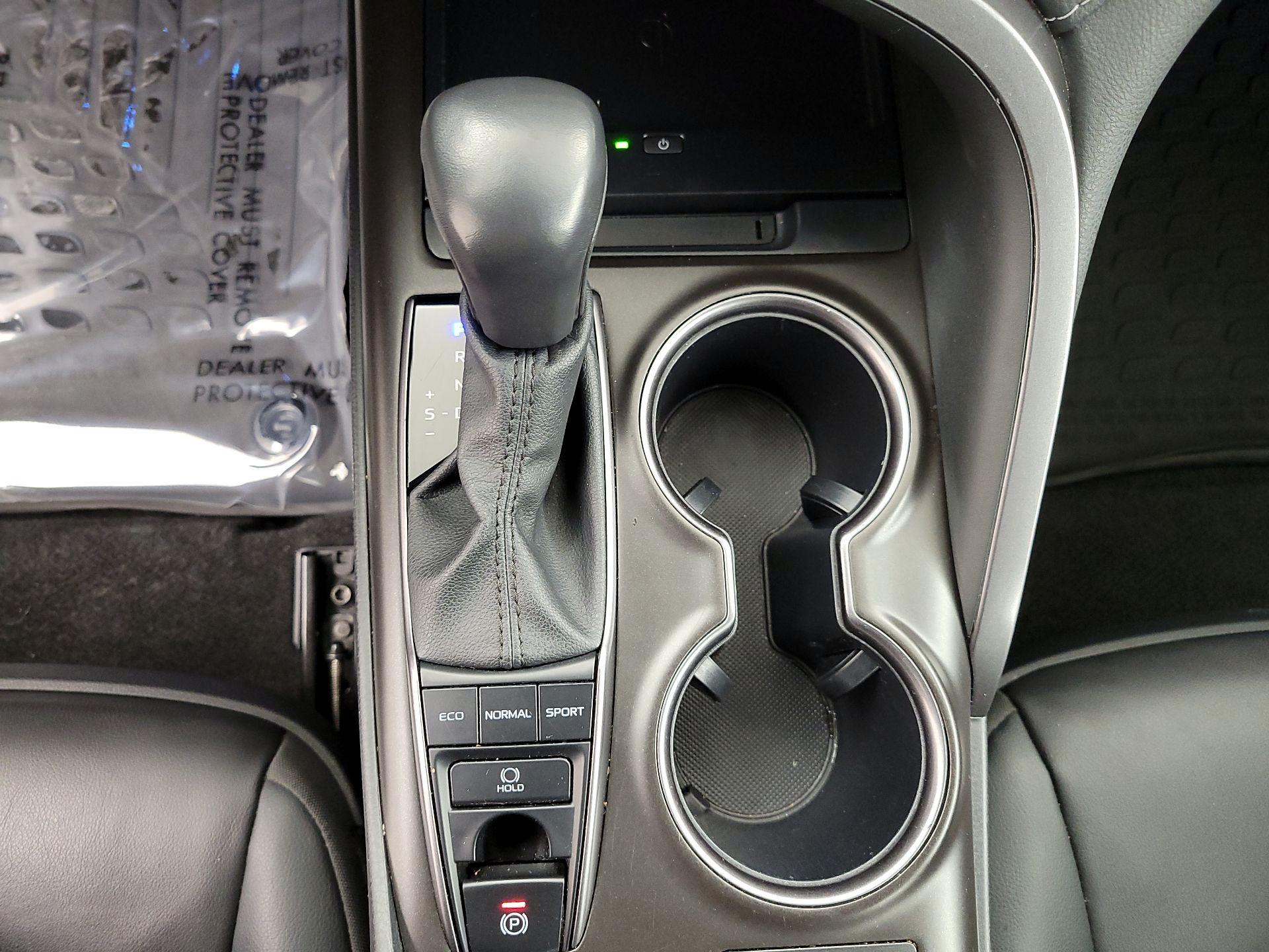 Thumbnail: 2024 Toyota Camry - 17