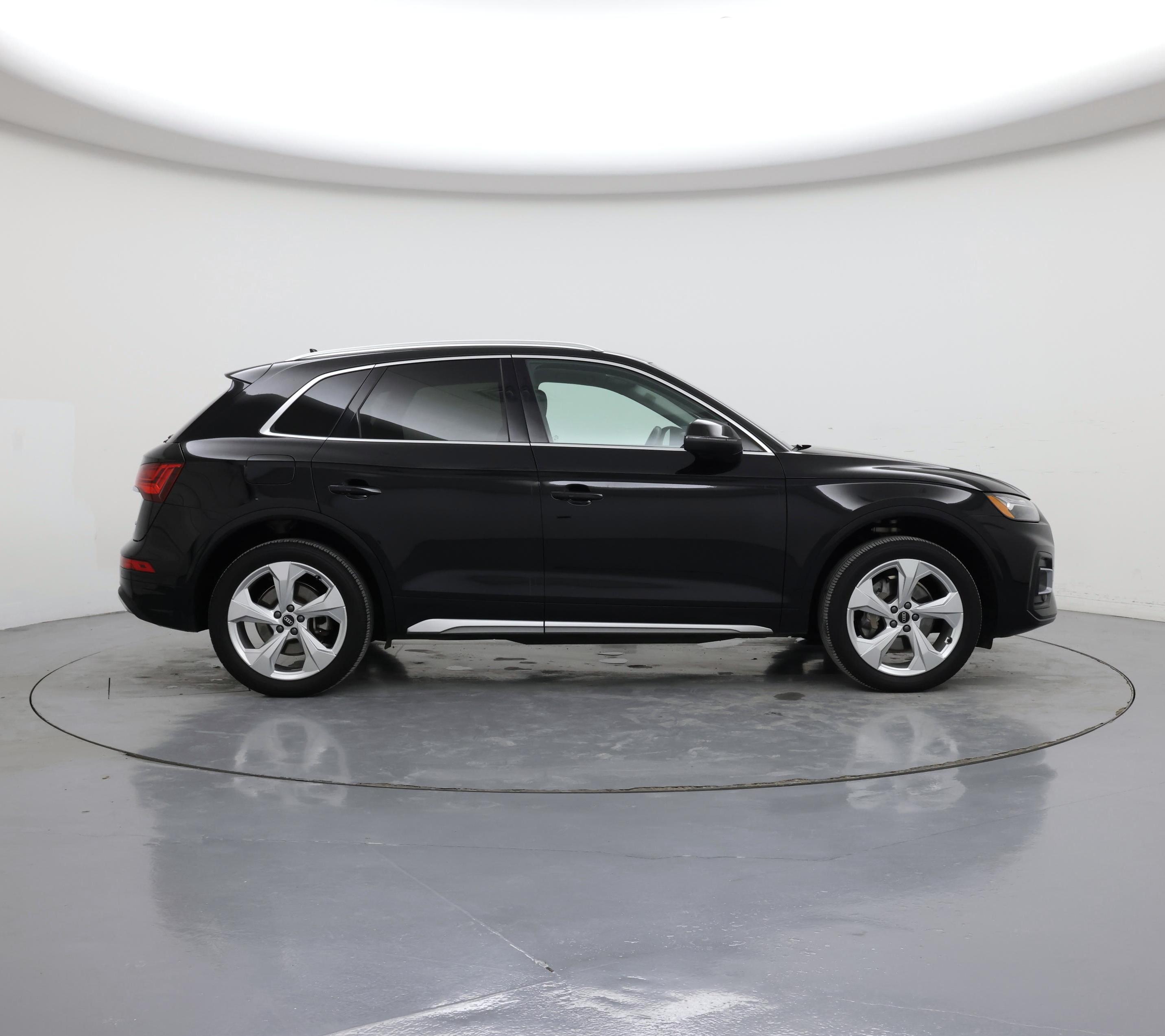 Thumbnail: 2021 Audi Q5 - 7