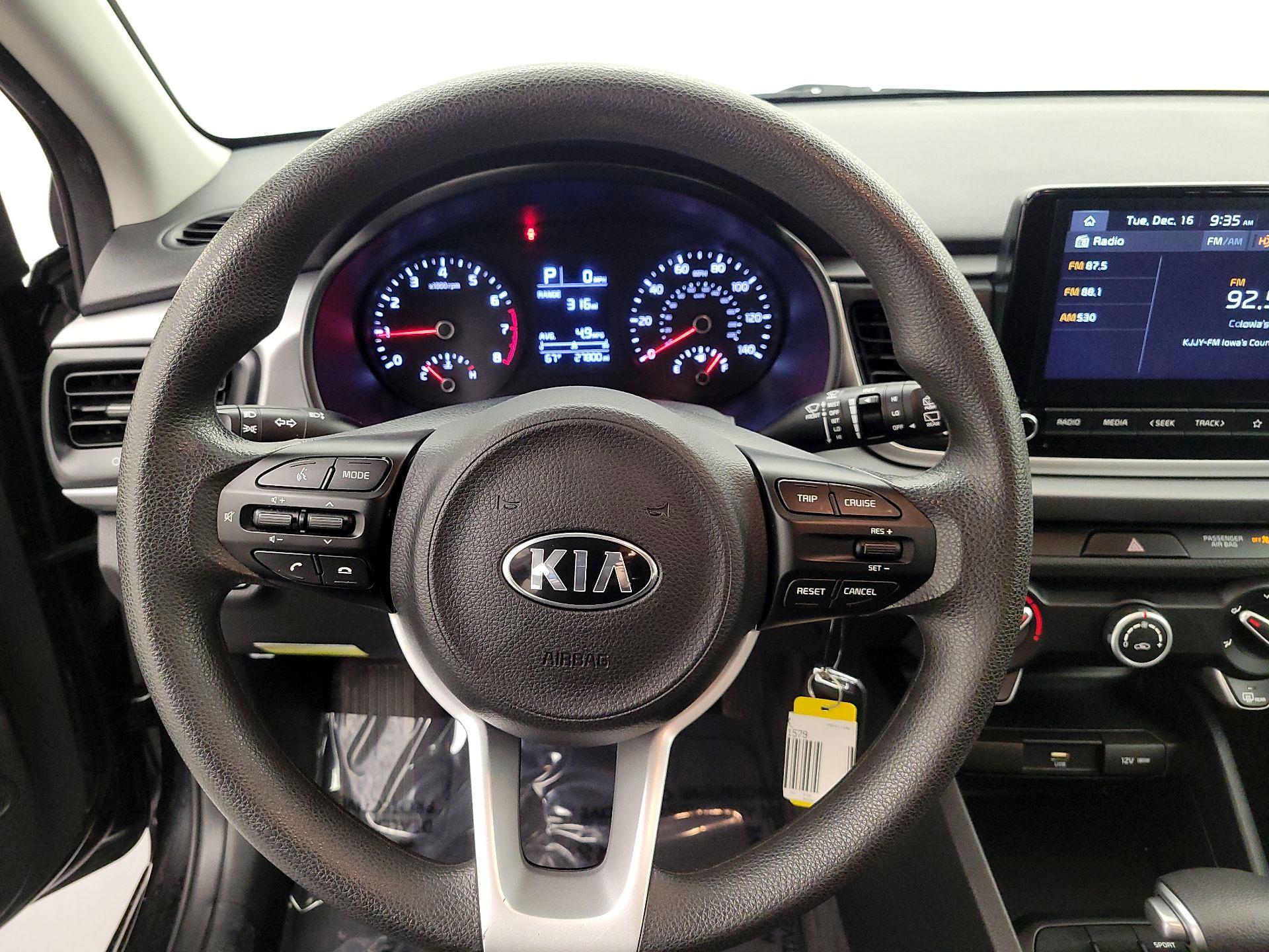 Thumbnail: 2021 Kia Rio5 - 10