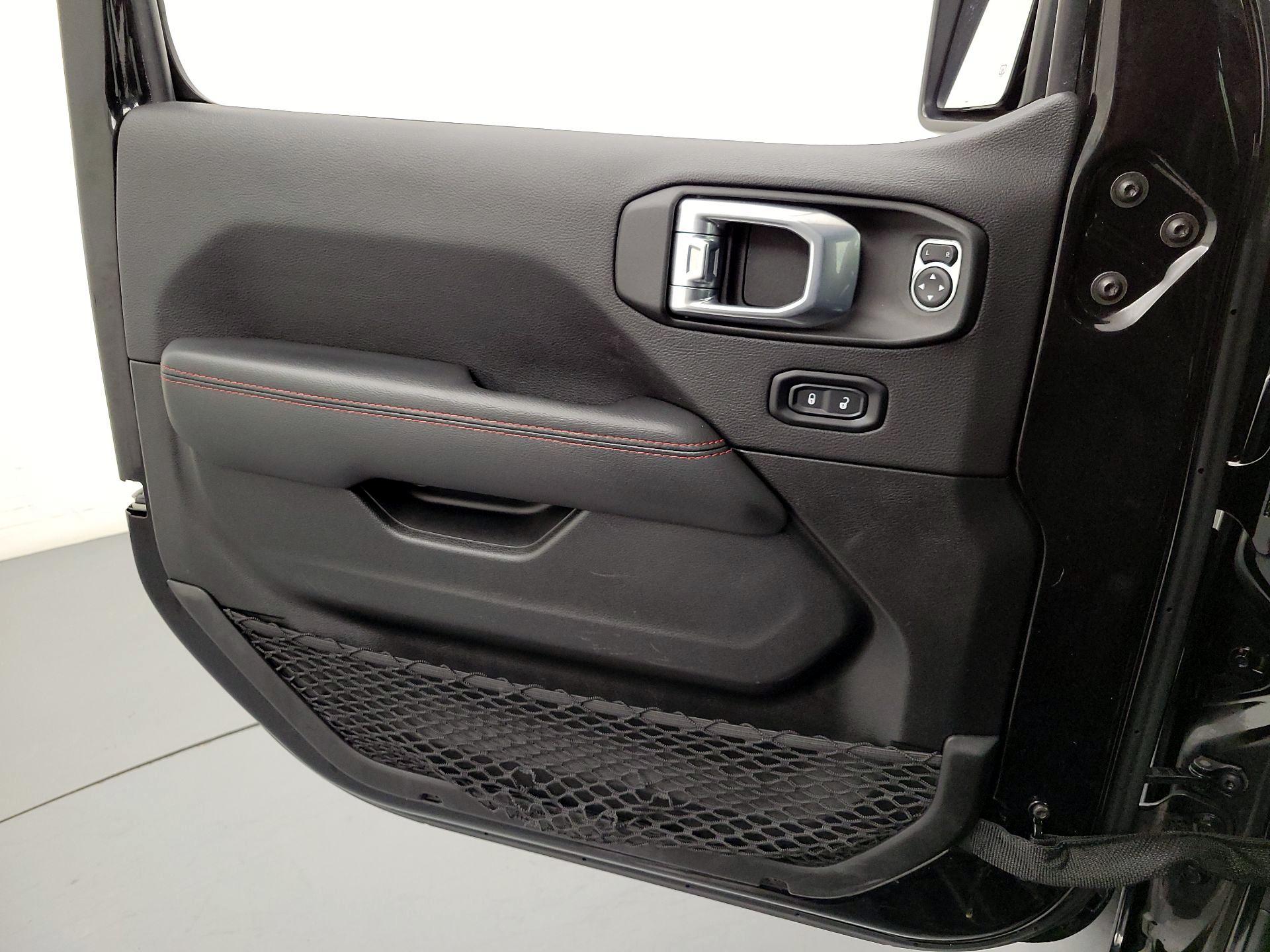 Thumbnail: 2022 Jeep Wrangler - 12