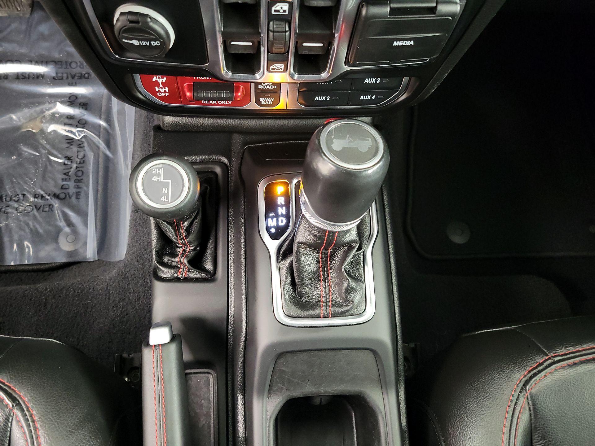 Thumbnail: 2022 Jeep Wrangler - 17