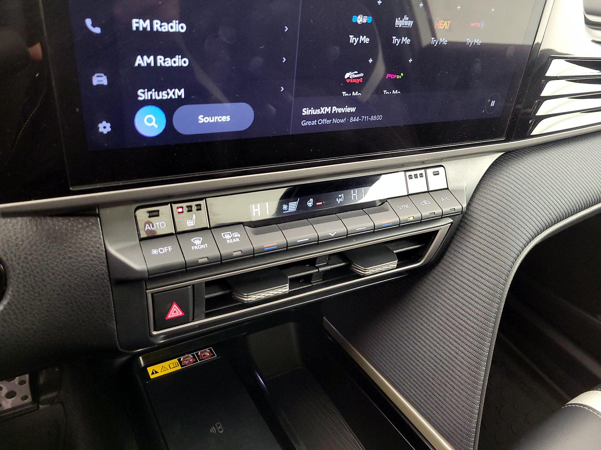 Thumbnail: 2025 Toyota Camry - 17