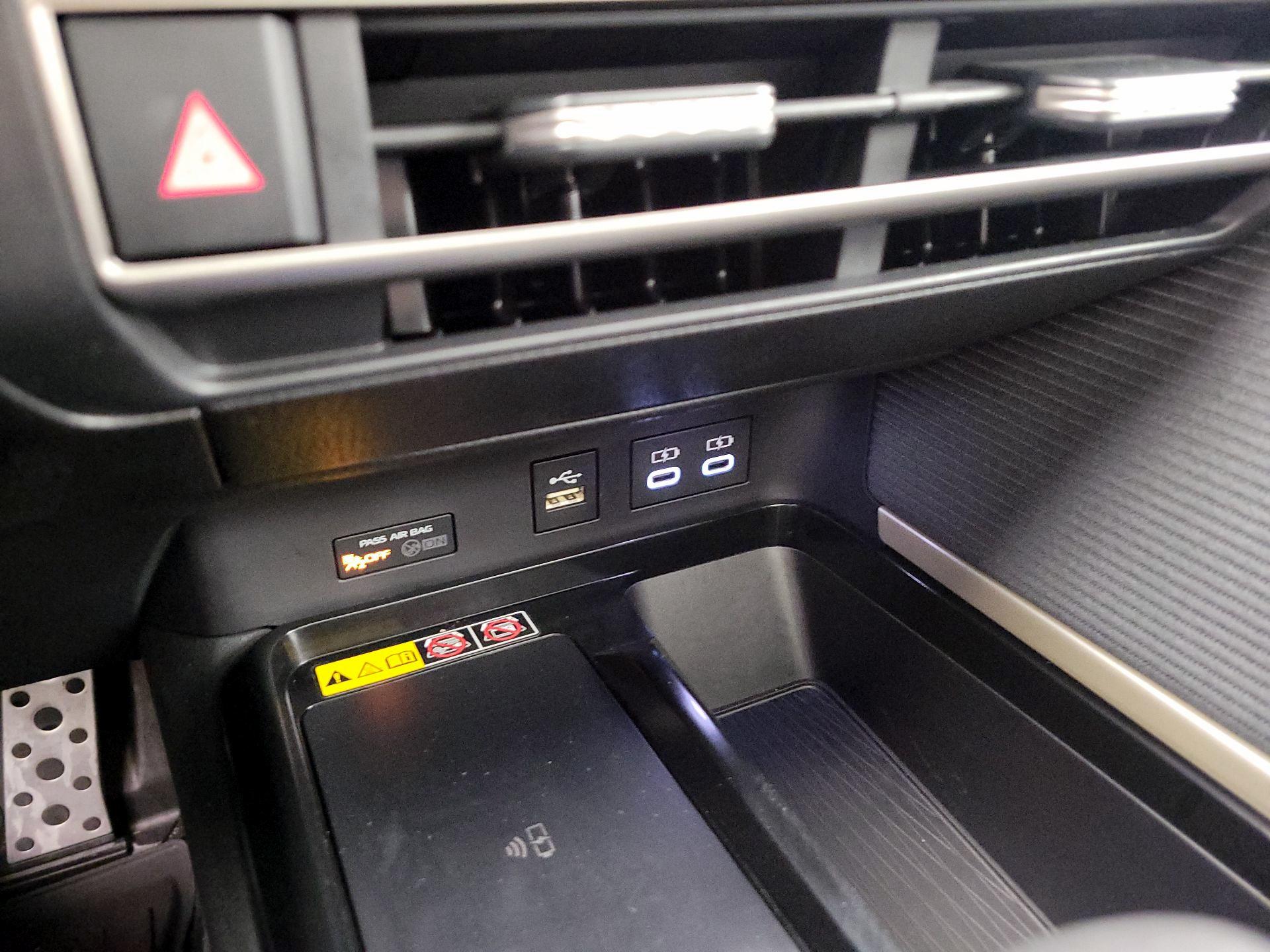 Thumbnail: 2025 Toyota Camry - 19